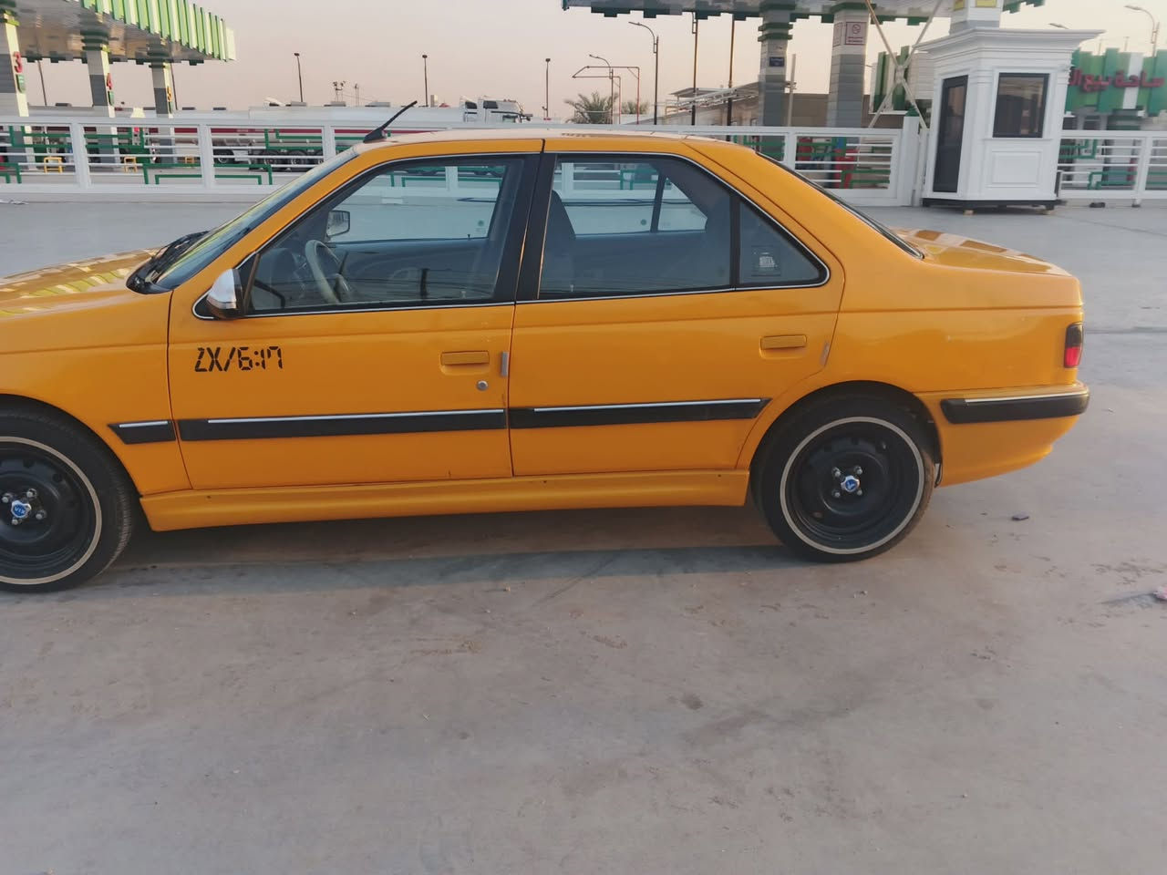 السلام عليكم 
سياره موديل 23
سياره ستقطاع مباشر
بيها منضومه غاز
كير ومكينه مكفولات عوزها بس صدر 
بيها بس جاملغ خلفي عكس السايق او خشم البنيد
باقي الكشر موضح بل صوره 
السعر 60 اوبيها مجال 
للتواصل على هذا الرقم ***********
