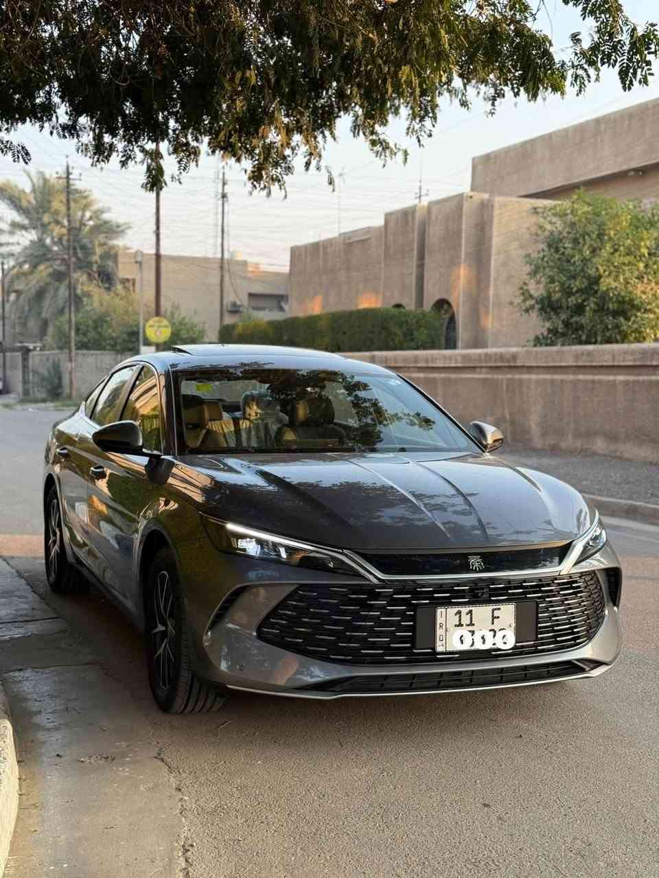 ❤️❤️السلام عليكم❤️❤️
للبيع فقط بدون مراوس 
كل ملحقاتها وياها شاحنة وكارت وبم والفوم والارضيات 

جاهزة  شرط التحويل

BYD Qin L ]

— فول مواصفات 

❗️بانوراما 

❗️4 كاميرات 

❗️كرسي كهرباء 

❗️مقاعد جلد 

❗️شاشة وسطية كبيره 

❗️تكييف اوتوماتيك 

❗️مثبت سرعة 

❗️تحكم بالمقود متعدد الوظائف 

❗️دخول ذكي وتشغيل بالبصمه 

❗️حساسات خلفية

❗️اضاءة LED أمامية وخلفية

السيارة مكفولة كفالة عامة زيرو 

السعر المطلوب 24,250,000  مليون كاملة مع الارقام تحويل ثاني يوم 
سيارة زيرو ماشية 800 وقابل للزيادة

وبيها مجال شي بسيط حك الجية 

مكانها بغداد الكرخ 

للاستفسار اكثر 

***********
