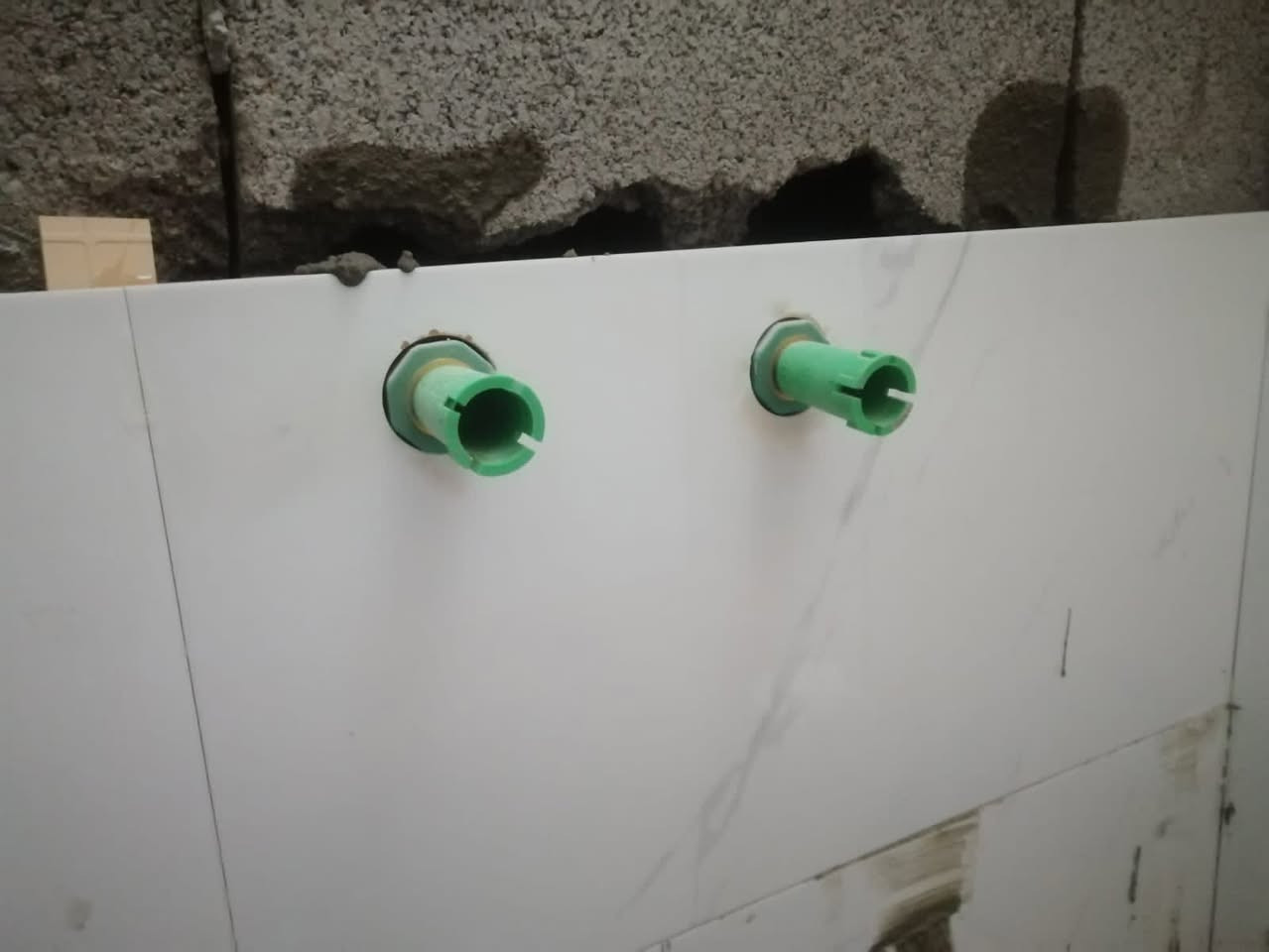 عملي داخل ميسان شغل درجة ولى شرط اشتغل ارضي وجداري ماده وتتريس للستفسار ***********
