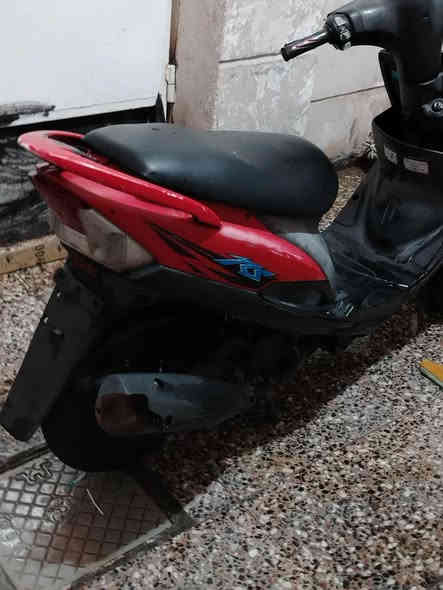 O
السلام عليكم دراجة ماكس عدلة دراجة مكفوله. مكينه برغي ممفتوح بيها. الدرجة شوفت عينك    فقط لكفر لي كدام بي جراد.  هاي شوفت عينك.  اوراق كامله منفيس.   السعر. 600 وبيها مجال 
المكان الشعب  الرقم ***********
