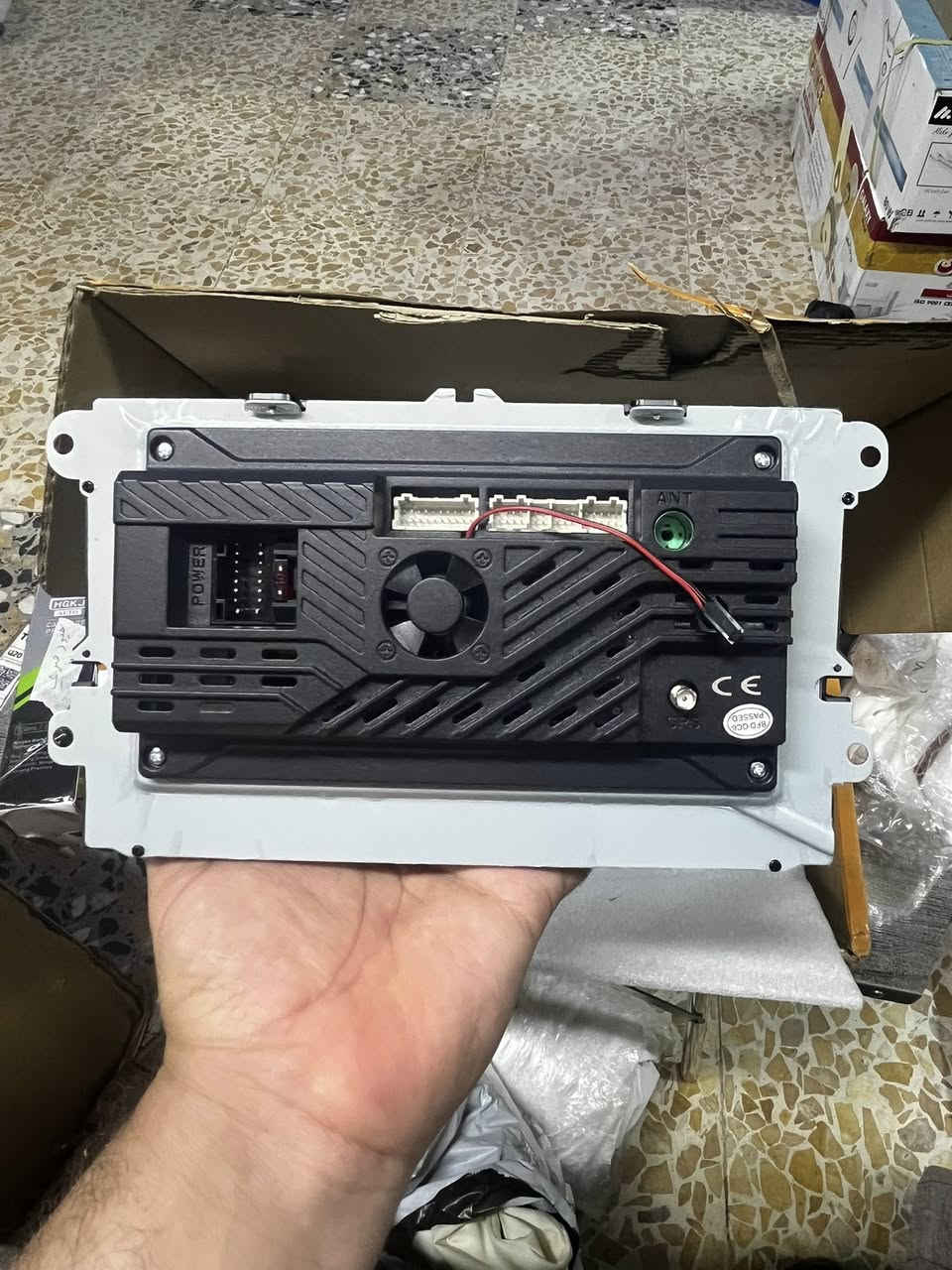 السلام عليكم
شاشه سيارة فوكس واغن  بالكارتون 
اكثر من نوع سياره جيتا وكولف وباقي الانواع ماعرفهم 

كامل ملحقاتها مع كامره خلفيه اصليه مع فيشه مايك 🎙️ مع نظام ملاحه GPS
نظام اندرويد وكار بلي داخلي تكنيك wifi  مع بلوتوث 
بذاكرتين 4 كيكه و 64 كيكه
بدون اي نقص 
سعر واصل ب ٨٠ الف 📍


**إذا كنت صاحب هذا الإعلان وتريد حذفه لأي سبب، رجاءا أرسل رسالة إلى الدعم الفني**