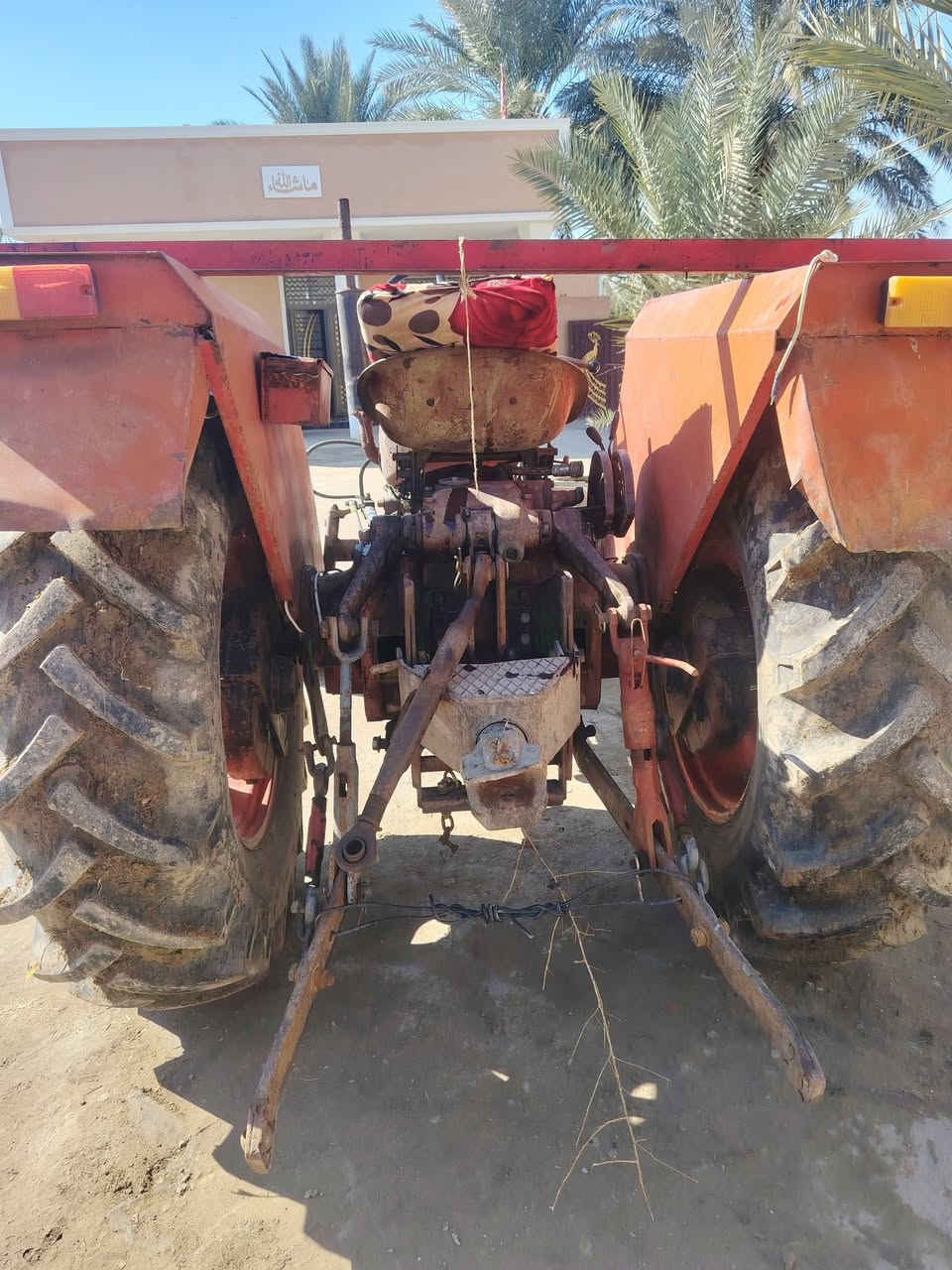 سلام عليكم  مكينه عنتر للبيع موديل 87 مكينه اصويله  كامله تخم تاير جديد  سعرهه خمسه مليون ونص وبيهه مجال  ***********
