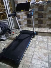 جهاز جري استخدام منزلي نضيف جدا وزن يتحمل ١٤٠كيلو دبل ماطور جبلي  كامل...