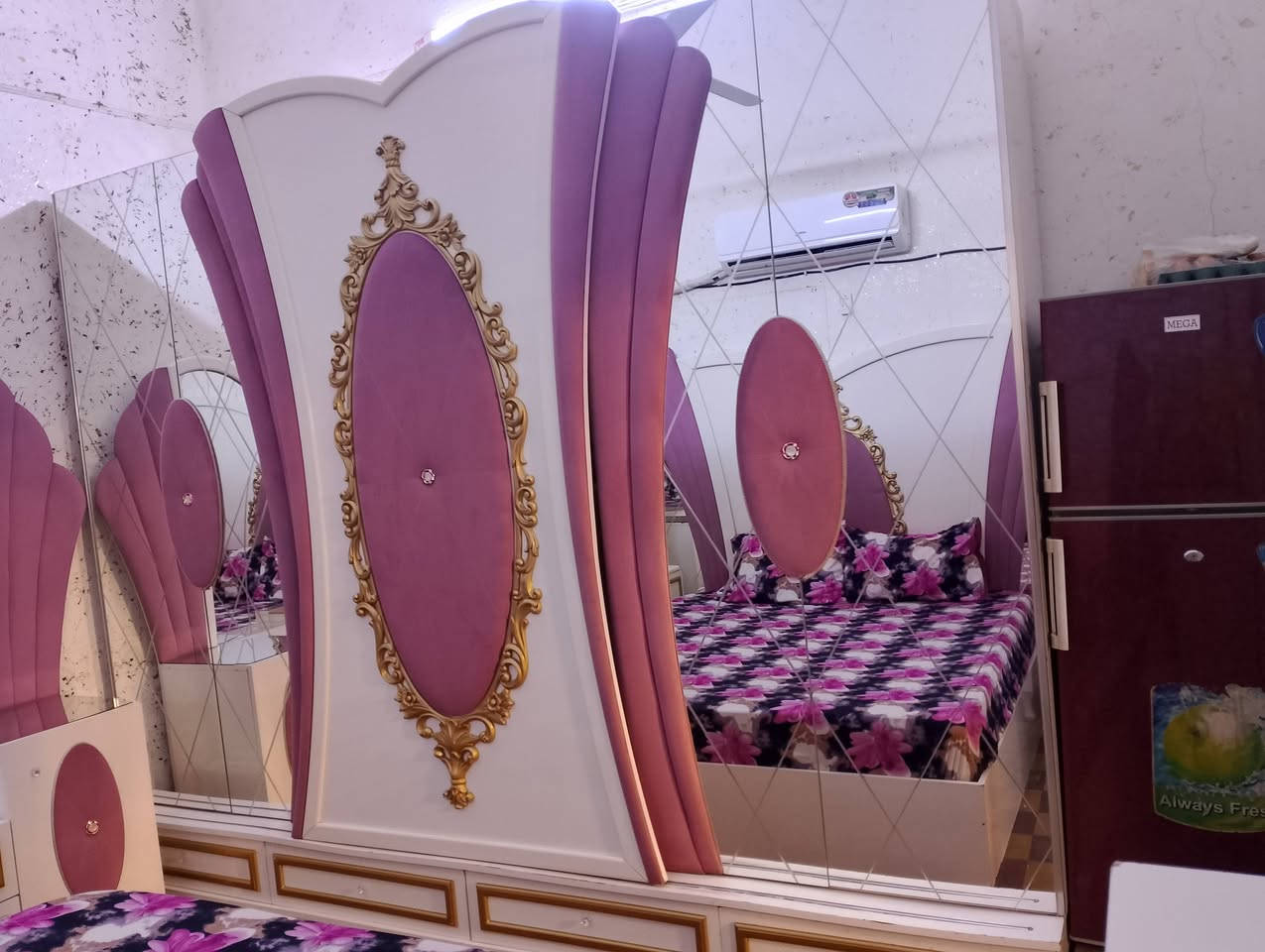 مرحبا بله زحمه عندي غرفه تركيه 9قطع بيهه اضرار كلش بسيطه ويحتاجلهه فقط صوميه واذا تكدر ترتبهه حتى صوميه متحتاج اريدهه 350وبيهه مجال


**إذا كنت صاحب هذا الإعلان وتريد حذفه لأي سبب، رجاءا أرسل رسالة إلى الدعم الفني**