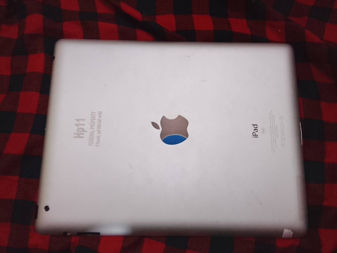 السلام عليكم
ايبادين للبيع 
ذاكره 16 ثنينهن
يفيدن للدراسه وللأطفال
الواحد ب 50 وبيهن مجال 
للتواصل واتساب *********** او اتصل اجاوبك
