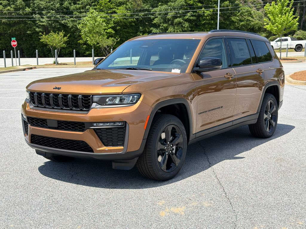 البيع بسعر البنك المركزي ..
🇺🇸2026 JEEP GRAND CHEROKEE L LIMITED
🇺🇸جيب جراند شيروكي L ليميتد 2026
🇺🇸15ميل
🇺🇸مدة الوصول 50يوم 
🇺🇸موقع السيارة جورجيا 
🇺🇸كلين تايتل 
💎7راكب ،،
شاشة معلومات وترفيه وسطية تعمل باللمس مقاس 12.3 بوصة.شاشة عدادات رقمية للسائق مقاس 10.25 بوصة.تدعم نظامي آبل كاربلاي (Apple CarPlay) وأندرويد أوتو (Android Auto) لاسلكياً.
نظام تثبيت السرعة التكيفي.نظام التحذير من الاصطدام الأمامي مع مكابح الطوارئ التلقائية ورصد المشاة.نظام المساعدة في الحفاظ على المسار.
كاميرا 360درجه 
فتحةًسقف
العجلات: 20 بوصة × 8.5 بوصة،
مقاعد مدفئه امامي خلفي
مقعد الذاكرة

✅ بيع مباشر 
✅ فحص وتدقيق كامل قبل الشحن
✅ شحن مضمون إلى جميع الموانئ العراقية
✅ استلام رسمي ومعاملة كمرك كاملة
✅ شفافية كاملة بالعقد والفاتورة...
تواصل خاص


**إذا كنت صاحب هذا الإعلان وتريد حذفه لأي سبب، رجاءا أرسل رسالة إلى الدعم الفني**