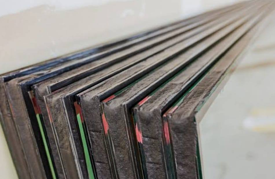 Clear Glass - للزجاج والمرايا 🏗️
الرؤية الواضحة.. تبدأ من الجودة!
هل تبحث عن الأناقة والمتانة لمنزلك أو مشروعك؟ في Clear Glass، نجمع لك بين التصميم العصري وأعلى معايير الجودة لنوفر لك حلولاً زجاجية متكاملة.
✨ ما الذي يميزنا؟
💎 جودة فائقة: زجاج مقاوم، متين، وبمواصفات عالمية.
📐 تصاميم عصرية: لمسات فنية تضفي جمالاً على المساحات.
🚚 خدمة التوصيل: نصل إليكم في جميع محافظات العراق بكل كفاءة وأمان.
📍 عنواننا:
أربيل - الصناعة الجنوبية - قرب طريق مخمور.
📞 للتواصل والطلب:
يسعدنا استقبال استفساراتكم عبر الأرقام التالية:
0751 852 8534
0773 384 4773
Clear Glass.. ريادة في عالم الزجاج.
