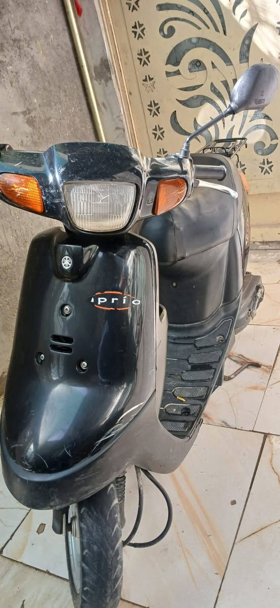 سلام عليكم دراجه بطه نضيفه 2003 ما مجفته نكره سلف هندر واحد تشتغل مابيه كل عيب كهربائيات كله شغاله سعره 250 وبيه مجال ***********
