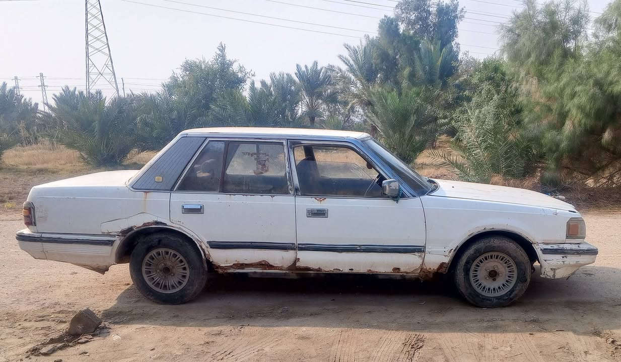 سوبر للبيع موديل 86 رقم انبار راعيه موجود ابيع شوف العين سيارة شغاله وتمشي سعره مناسب ***********
