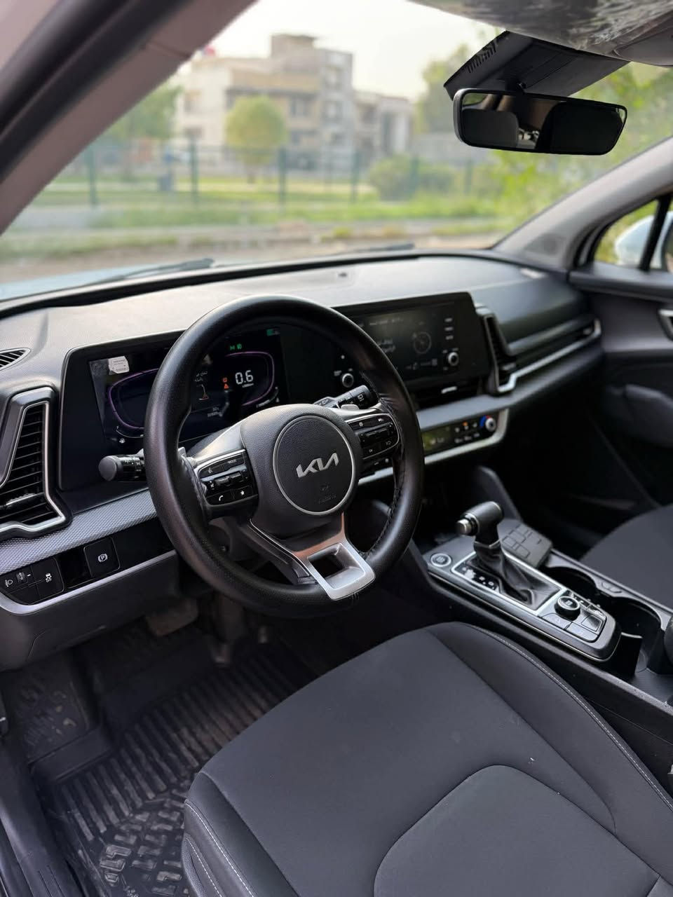 السلام عليكم كيا سبورتج موديل 2024 خليجي مكفوله كفاله عامه بيه شخط بلدعاميه اماميه شخط بسيط  
رقم اربيل تحويل او وكاله ماشيه 18الف كيلو الموصفات بصمه تشغيل عن بعد مري شفط مانع انزلاق هندبريك دكمه تبريد قطعتين اوتو هولد السعر ب 220 بيه مجال بسيط العنوان بغداد الدورة
 ***********
