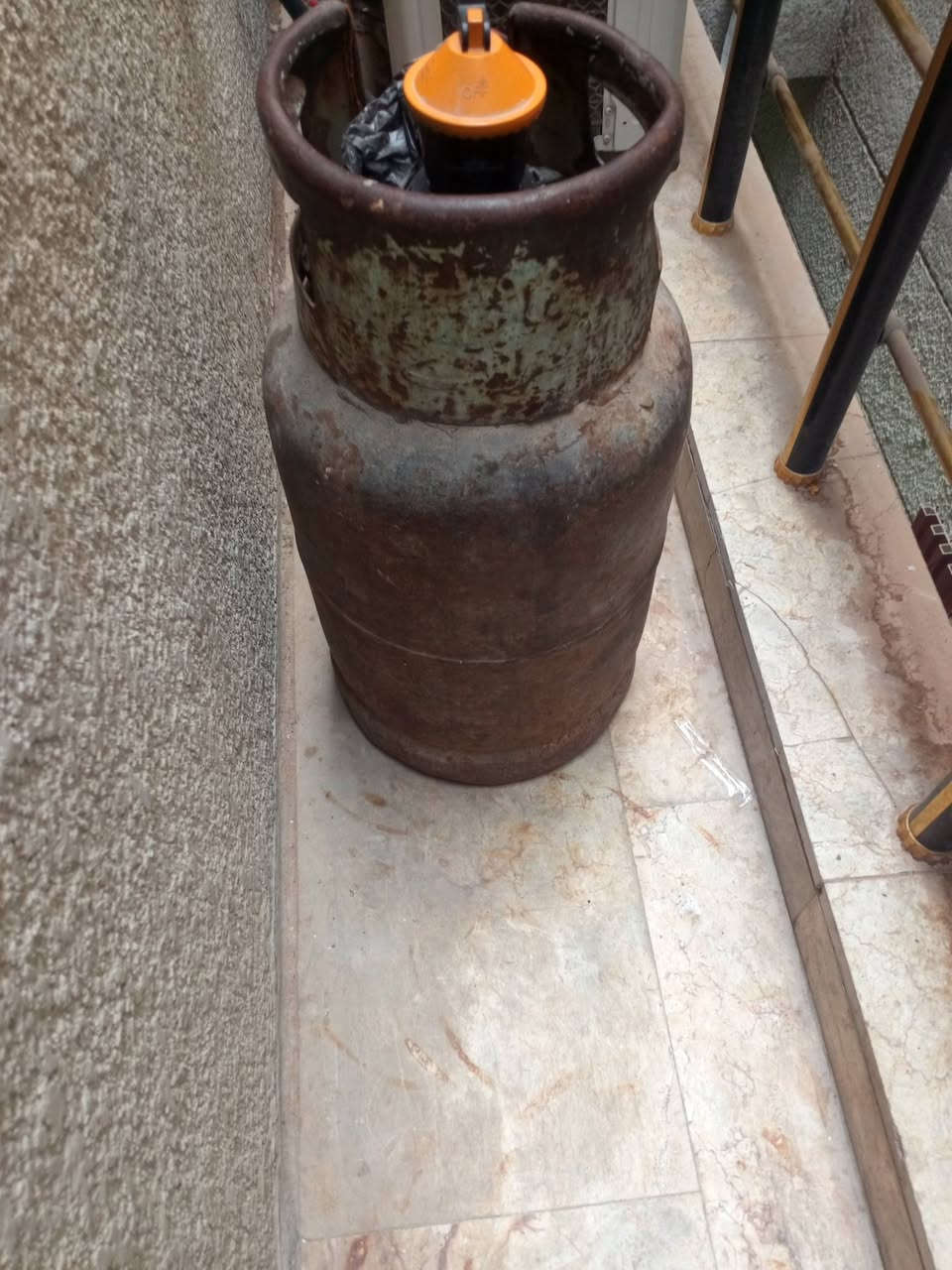 السلام عليكم غراض بيت للبيع استخدام شهر جديد بدون اي اضرار مكاني بغداد البلديات ماابيع قطع
ورجاا المروجين لاتراسلني الي تفيده الغراض يراسلني
الطباخ 100 قفل
الثلاجه 250 قفل
الكاونتر 150 قفل
الدبه مال غاز 75 الف قفل


**إذا كنت صاحب هذا الإعلان وتريد حذفه لأي سبب، رجاءا أرسل رسالة إلى الدعم الفني**