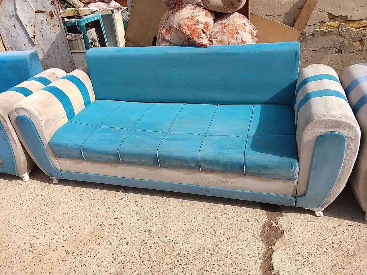 تخم تركي تفصال 10نفرات نضيف جدا مابي ضرر اسفنج وقماش وخشب درجه اولى سعره 150وبي مجال بسيط مكاني بالقاسم ***********
