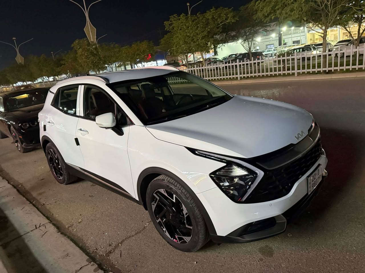 السلام عليكم 
كيا سبورتج موديل 2024
ماشيه 11 الف كيلو متر 
سياره بحاله وكالة صفر Nim
اوراق ضمان الشركة ( اكدال ) بعدها باقيه بيها 
مكفولة عدا شي قليل كلش تعديل pdr بالجامرلغ الخلفي جهة السكن
رقم.اربيل تحويل و غرامه بنفس اليوم

مواصفات السياره
 
بصمه عدد 2 
‏DRIVE MODE
ايكو _ نورمال _ سبورت _ سمارت
بريك AUTTO HOLD 
هندبريك (P) دكمه 
تشغيل عن بعد 
رادار جانبي 
نقطة عمياء 
حساس خلفي و امامي
تبريد مركزي ولمس وقطعتين
مرايات شفط و نظام ترحيب
تحكمات ستيرن جهتين 
مثبت السرعه 
كيج ديجتل 
شاشة اندرويد & كار بلي
شفتات ستيرن
بك لايت ولايتات LED
كاميرا خلفيه دواره
كشنات جلد لون قرميدي
تدفئة كشنات + ستيرن 

للأستفسار اكثر [ ***********]
مكان السيارة كركوك
تشوفها غالية صل على النبي و اعبر المنشور كركوك, العراق
