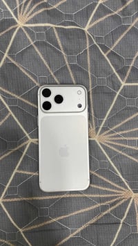 آيفون ١٧ برو ماكس • ٢٥٦ • سلفر