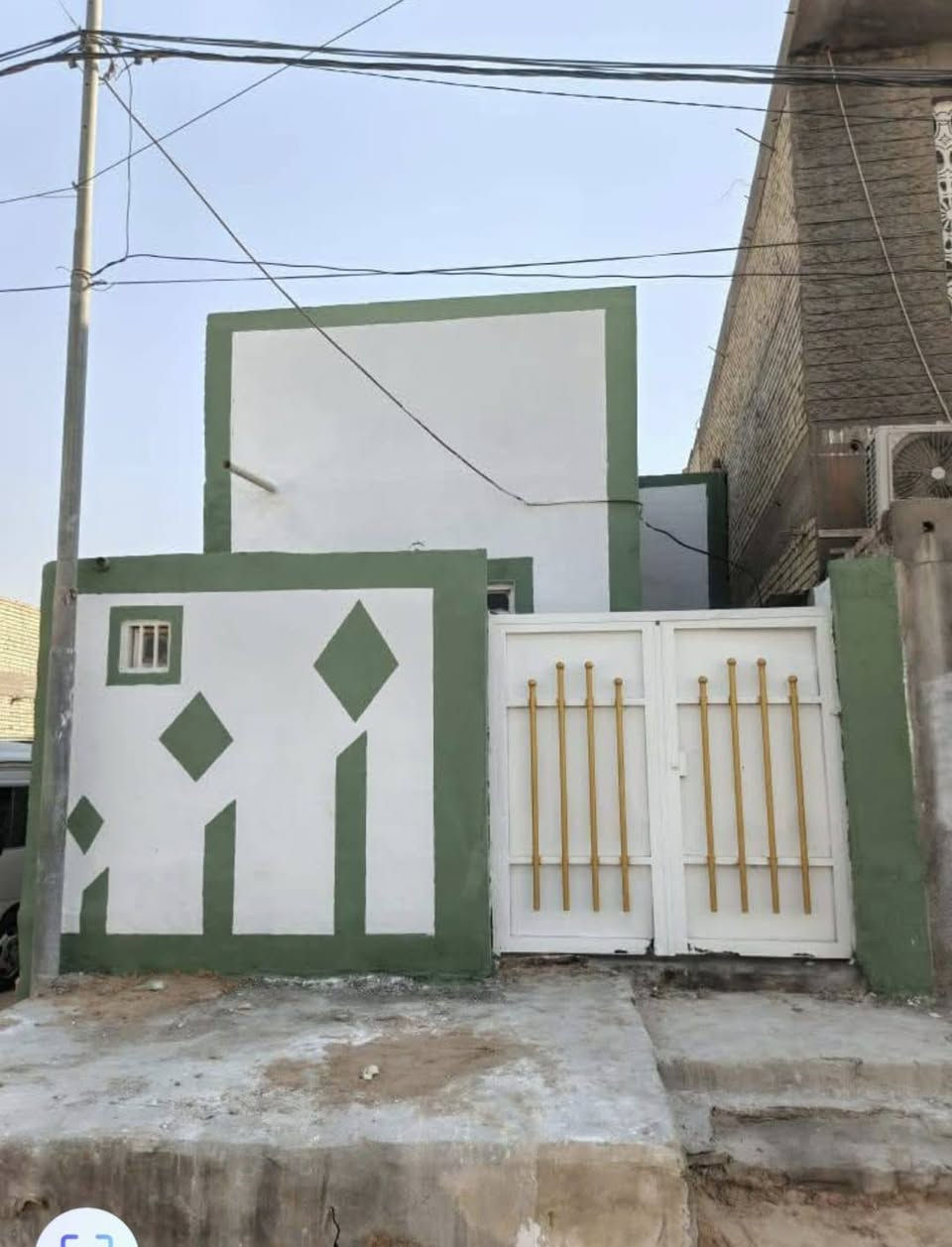 بيت للبيع بنداء 100م قرب المدرسه الورديه طابق ونص كونكريت مسلح طابق ثاني شيلمان سعر 73وبي مجال بسيط
للاستفسار***********
