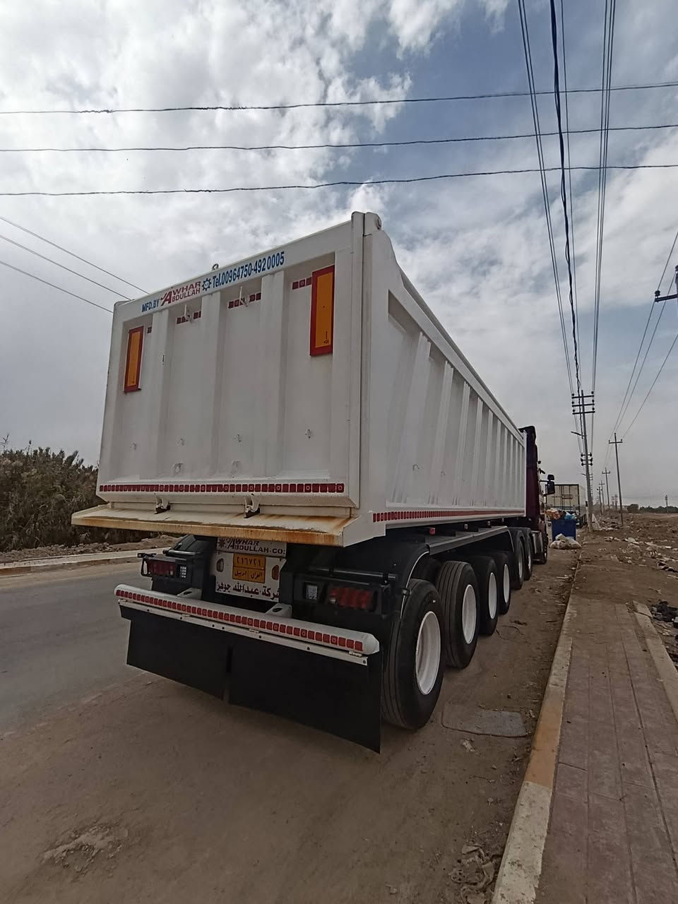 السلام عليكم للبيع سكانيا موديل 2013 مكينه 560 مجموعه جوبلس رقم اربيل مربوطه قلابي سبرق امامي عربانه عبد الله جوهر اربع محاول موديل 2026 تخم تاير راسه عربونه عربانه زيرو ما مشتغله قليل ذابه كم درب درعه العربانه 35 متر للاستفسار ***********
