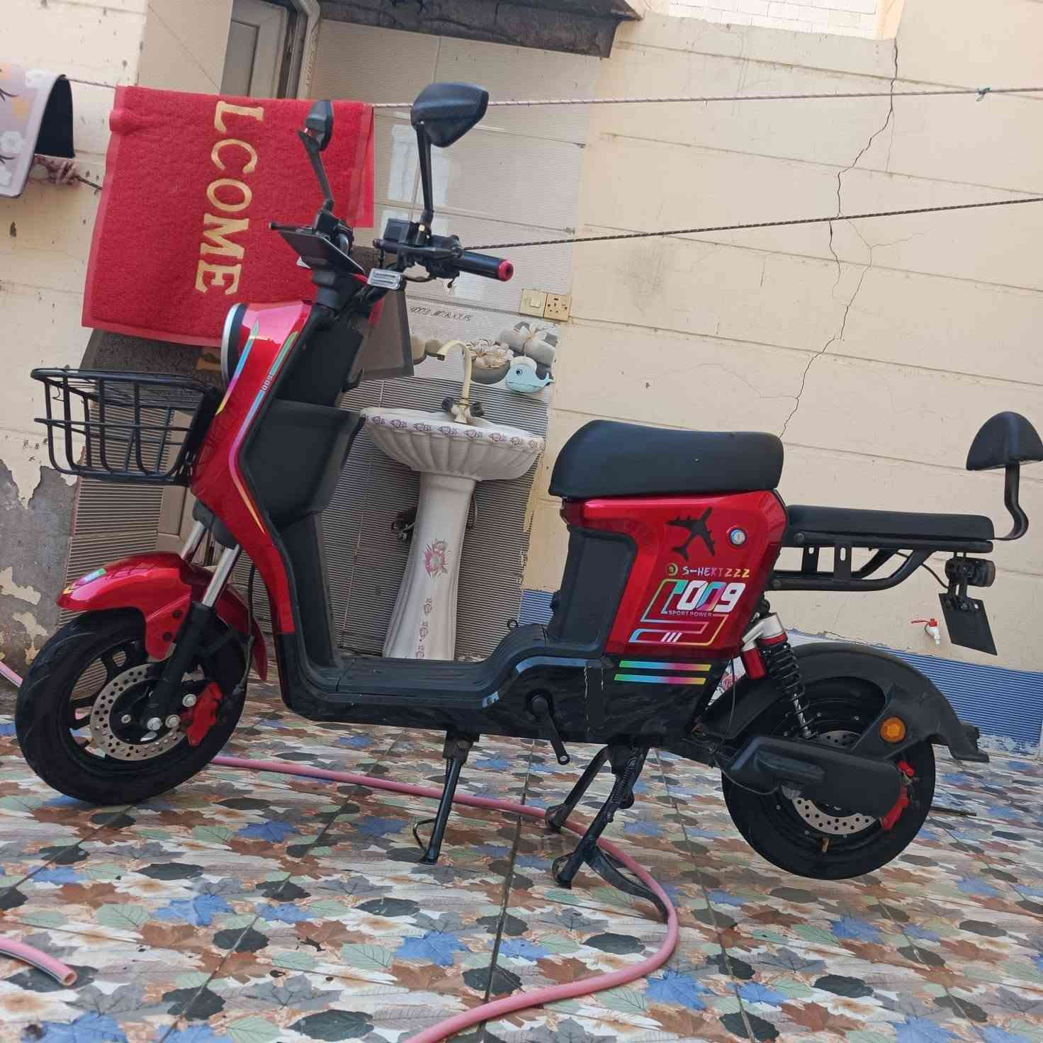 سلام عليكم درجة شحن للبيع موديل 25 البطريات جدد مستخدمه شهرين بيه سويجين بصمتين السعر 400بيه مجال الرقم الهاتف ***********العنوان بعقوبه
