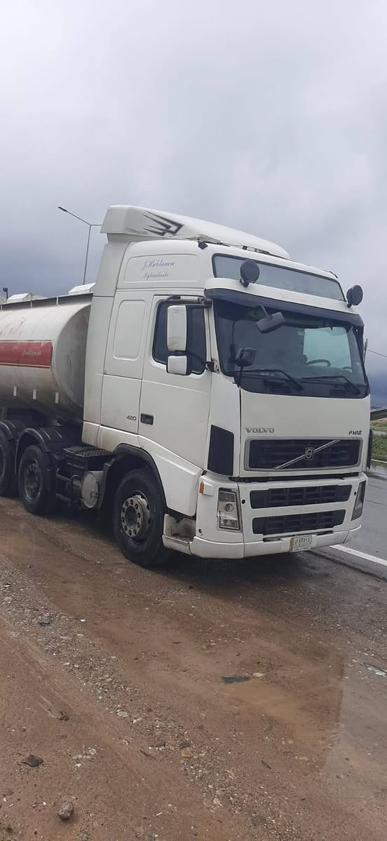 فالفو صهريج  جاهز للشغل
جي بي اس  تكيال كركوك
رقم كركوك   موديل  2003
السعر خاص   اتصال ***********
