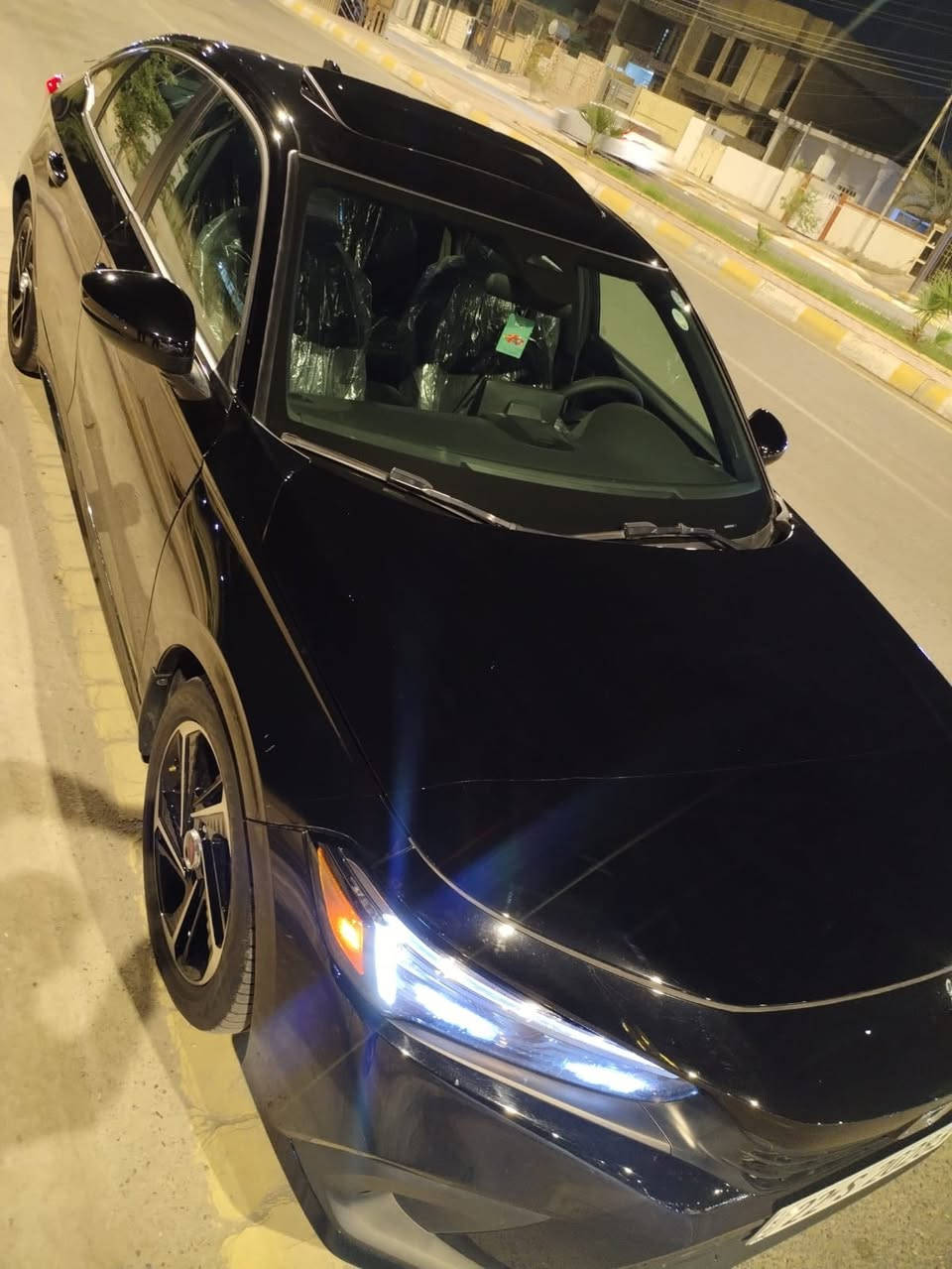 سلام عليكم هوندا سيفك 24فول موصفات ابيع قسط فقط بغداد بيه باب مبدل شركه وباب صبغ فقط مكان بغداد العامريه ***********
