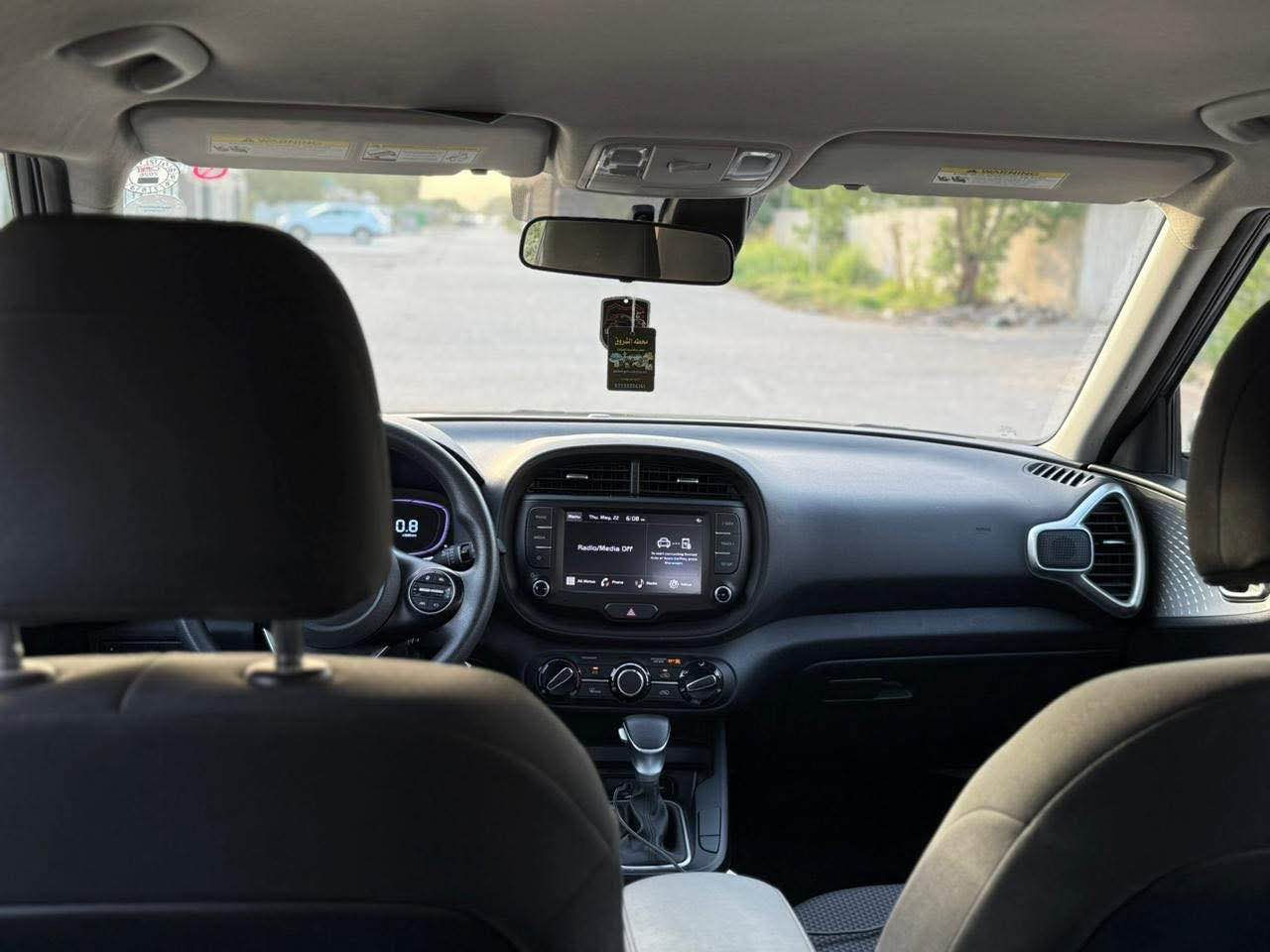 كيا صول موديل 2023 
لون فيلي دخول جديد
رقم اربيل جديد تحويل وكالة حاضر 
 محرك 2000 دوش 
كير at
موصفات 
 نضام سبورت رادارات امامي خلفي
 كامره دوره شاشه موصفات حلوه 
حادثه كما موضح بل  الصور 
جاملغ امامي ايمن وجاملغ خلفي ايسر وشبر بل بنيد 
للتواصل ***********
السعر 148$$$ بغداد, العراق
