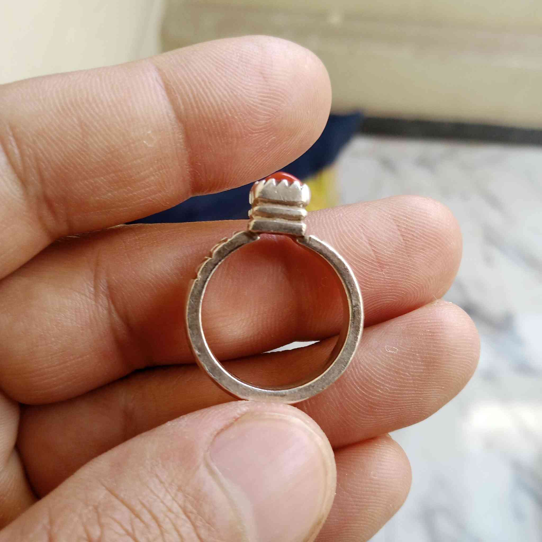 مرجان تونسي اصيل طبيعي
مقاس الفضه 22 / 

*********** واتساب /
