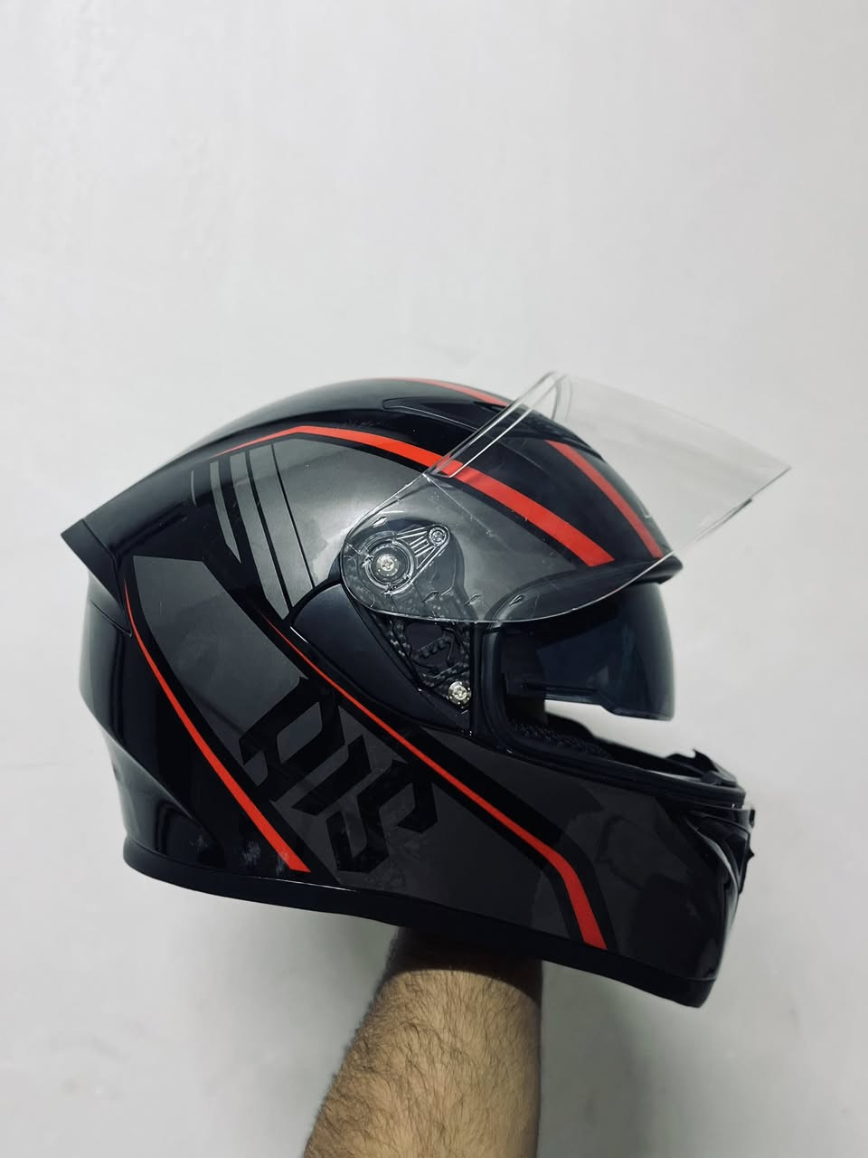 خوذه Alz
خوذه نضافته 95% نوعيه جيده وزن حلو جديده مثل ما موضح بل صور (بصره)
سعر جدا حلو ومناسب سعر خاص رقم الهاتف ***********
