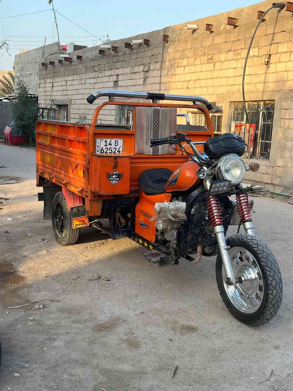 سلام عليكم ستوته نيفان موديل 2021رقم وسنويه بسمي ستوته حلوه ونضيفه وكامله من كلشي ماناقصه اي شي شقل واطلع اشاير شقاله سلف باتري مال سايبه كلشي بيه جاهز محرك جديد رنك كدام جديد كيربوكس جديد تاخذه ماذب عليه ولا ربع  سعره مليونين800قفل  ***********مكاني بصره كرمت علي
