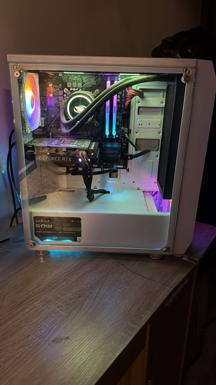 السلام عليكم  pcللبيع  المواصفاتGEFORCE RTX3050
MEMORY 16GB DDR4
Intel(R) Core(TM) i5-10400F CPU 6 core
GAMMAXXL240
B460M DS3H V2
POWER SUPPLY 650W
SSD-111
HDD-930السعر750الف


**إذا كنت صاحب هذا الإعلان وتريد حذفه لأي سبب، رجاءا أرسل رسالة إلى الدعم الفني**