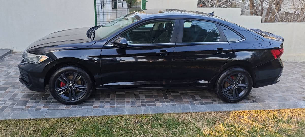 ڤۆڵگس واگن جیتا مۆدێل - SE - 2024
بێ پانۆراما یەک پارچەی بۆیاغە حادیسەکەی زۆر خەفیفە بەس بۆنیتی بێ ئەوەی قەترە ناوی گرتبی لەگەل قۆپەکی بچوکی لە سەقفیە هی ناو شەحنیە رادێتەر بوابە کامل بیلادە ایرباک سیستەمە 14 هەزار رۆیشتیە تازە رەقەم کراوە هەمووشتی نوێیە زۆر جوانو گەنجانەیە کامل جوانکاری بۆ کراوە شواربی بیلادیو باڵی بلادی و تاخم گەعیەی بیلای بۆ دانراوە بێ شوختو قۆپە مواسەفات بەسمە کوشن جلد کوشن هیتەر سوکان هیتەر کوشن کارەبایی برێک بەسمە شەغال شاشە کامل الیکترۆنی تکایە هەمووشتم نوسیە بۆ پرسیار نامە مەنێرە 147$ مامەلەکی کەمی تێدایە...
رەقەم شاسی :_👇🏽👇🏽👇🏽
                         
                      3VWEM7BU3RM043905

  
             ڤایبر-واتساپ:*********** أربيل, العراق
