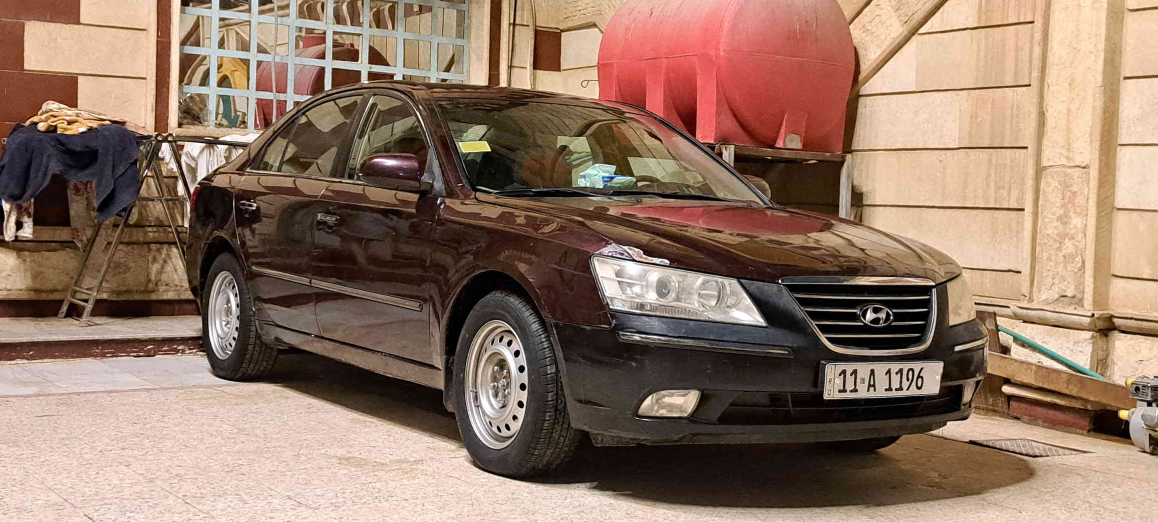 سوناتا ٢٠٠٨
مكينه ٦ سلندر حجم ٣٣٠٠
فتحة سقف..كشن كهرباء وتدفئة تبريد
تحكم ستيرن جهتين...كروس تثبيت سرعة
لون كرزي رقم حلو بغداد بأسمي الدولي سنوية جديدة
تخم تاير جديد ربع بجم جديد يشمل دعامية عطر راديترات مراوح بلوجكترات قاعدة فيوزات جديدة مكينه وكير جدد وعليها ادامه كلة كوري اصلي السيارة بيها ث قطع صبغ حسب ما اشتريهتا بدون اي ضربة افحص وين ما يعجبك وكملتها ع ايدي من كلشي عدا الكمبريسر بي ضعف كلت ع صيف الجاي ابدله للبيع السعر ١٠٥ وبيها مجال ويشهد الله مكلفتني ١١٨ لكن محتاج واريد ابيع واخذ سيارة اقل من سعرها 
رقم الهاتف *********** ومتواجد عالخاص كذلك
ما تعجبك او تشوف سعرها غالي دور وتلكي احسن منها أن شاء الله وبالسعر الي يعجبك لكن السيارة مكلفتي هواي
