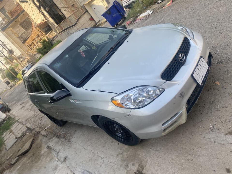 السلام عليكم تويوتا ماتركس مديل 2004 محرك بدون تبخير تبريد ثلج كشانة كهرباء سنتر لوك شاشة و كامرة و سستم سماعات منظومة لايت زينون عالي ناصي و صدر جديد  السعر 60 السيارة نطخت بل جاملغ ابيع على وضعها سمكتهة بقة بس الصبغ الدعامية  سليمةللعلم السيارة بدون قطرة صبغ استفسار غير متواجد فيس ***********
