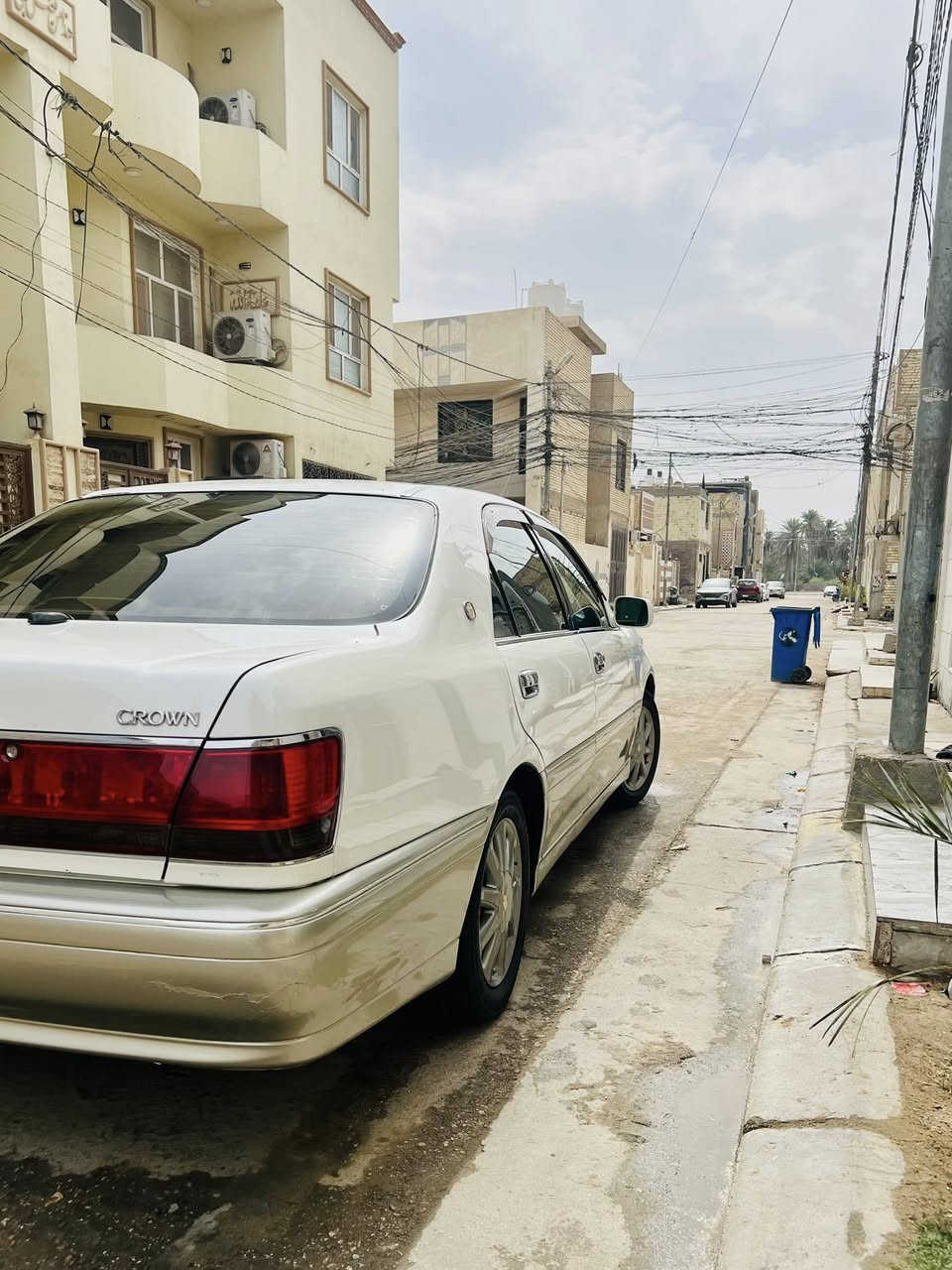 سلام عليكم سياره ملكه كراون خضراويه رقم كركوك قرار 48 سياره كفاله عامه من ضربه وشاصي سياره فقط قماره سياره لوحات حديد وسنويه صليه ساقطه من لفين و24 راعيها بنجف وكاله ثاني يوم  سياره صوليه وجديده بمعنى لكلمه ما عوزها كلشي جاهزه لأخير تبريد قطعتين برده كهربائيه مكينه ديفور لكبير كشنات كهربائيه سعر 87وبيها مجال قليل تصال على رقم ***********
