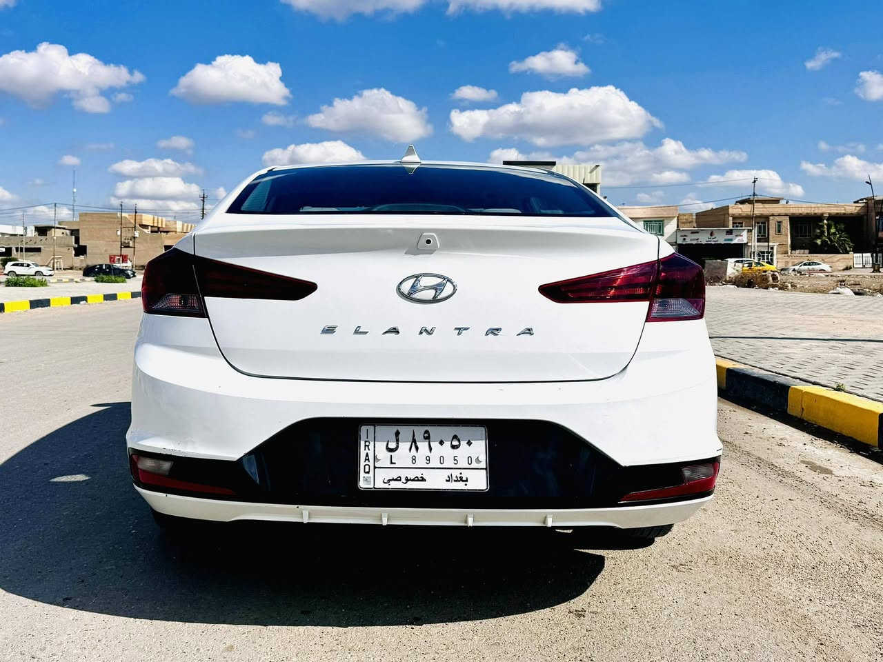 السلام عليكم... النترا موديل 20 وارد امريكي حادث موضح بالصور والسونار مرفق كير محور ATM رقم بغداد محول الدولي السعر 119 وبيها مجال بسيط ***********
