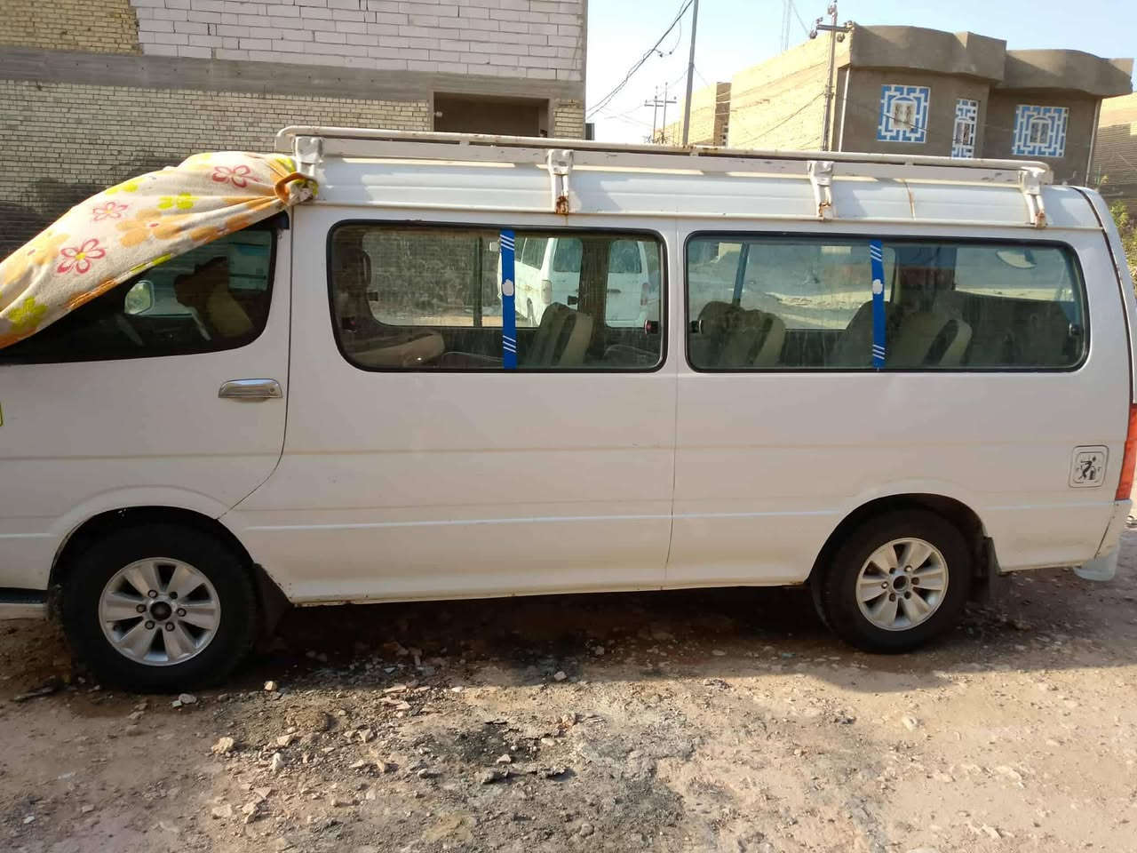 سلام عليكم جنبي 14 حره بسمي سنويه 2030 مصفره هيئه ومرور السعر 85 قفل وياها مكينه 3 ارباع بلكارتون مامشدوده  رقمي *********** مكاني نجف خط السياره عسكري كبل
