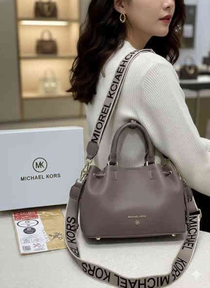 ⁨ ⁨ ⁨ ⁨ ⁨ ⁨ ⁨ ⁨ ⁨ ⁨ ⁨ ⁨ ⁨ ⁨ ⁨ ⁨ ⁨ ⁨ ⁨ ⁨#احذية #حقائب #علي 🔥 
#جنطة كوالتي عالي مع بكج    
#خانقين /شاكر رضا / الطابق الاول 
#توصيل في خانقين وكل المحافظات 
#للاستفسار والحجز *********** 📞 
#الانستكرام //https://www.instagram.com/ali_shoes9/profilecard/?igsh=MTd4ZHRnNDUzdHE4OA==⁩⁩⁩⁩⁩⁩⁩⁩⁩⁩⁩⁩
#ديالى #خانقين #العراق #احذية #حقائب⁩⁩⁩⁩⁩⁩⁩⁩⁩⁩⁩⁩⁩⁩⁩
