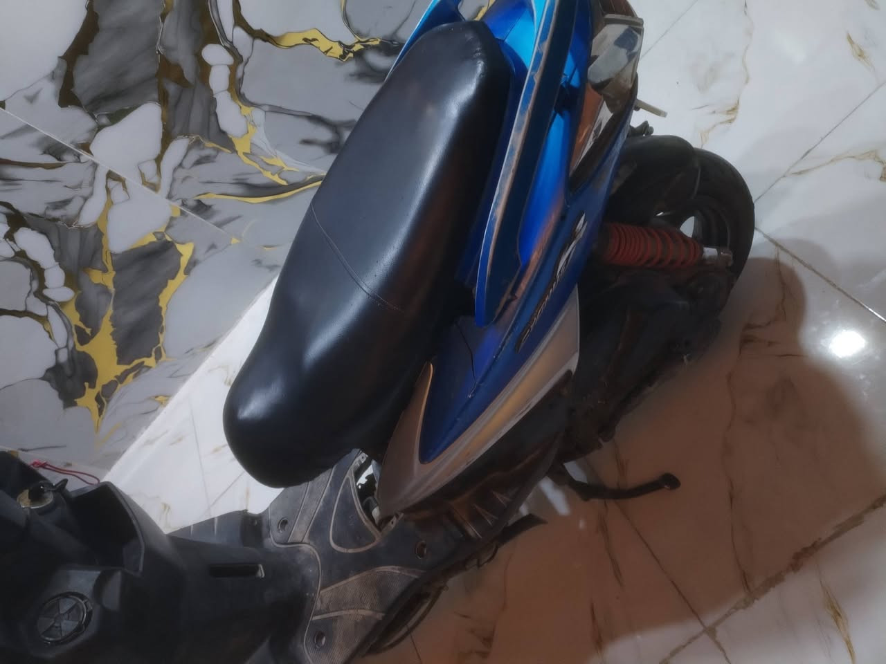 سكنس فحل كابريتر شغاله نكره مابيهه نضوح ولا تبخير سعر 275وبيهه مجال مكان بغداد مدينه صدر ***********
