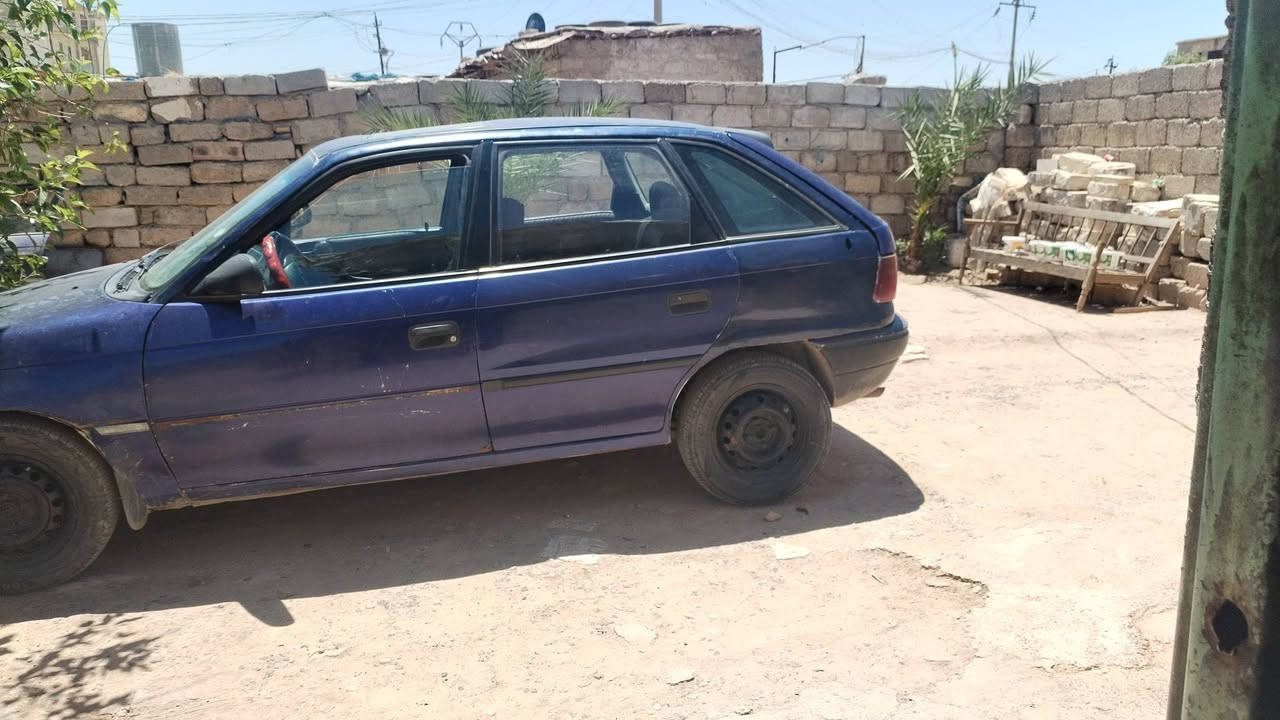 استرا للبيع موديل 92 حجم١٨ محرك وكير شرط تخم تايرجديدباتري جديد شرط التحول سنويه ٢٩ مكاني الموصل بيها ضررتحر ***********سعرها٢٦
