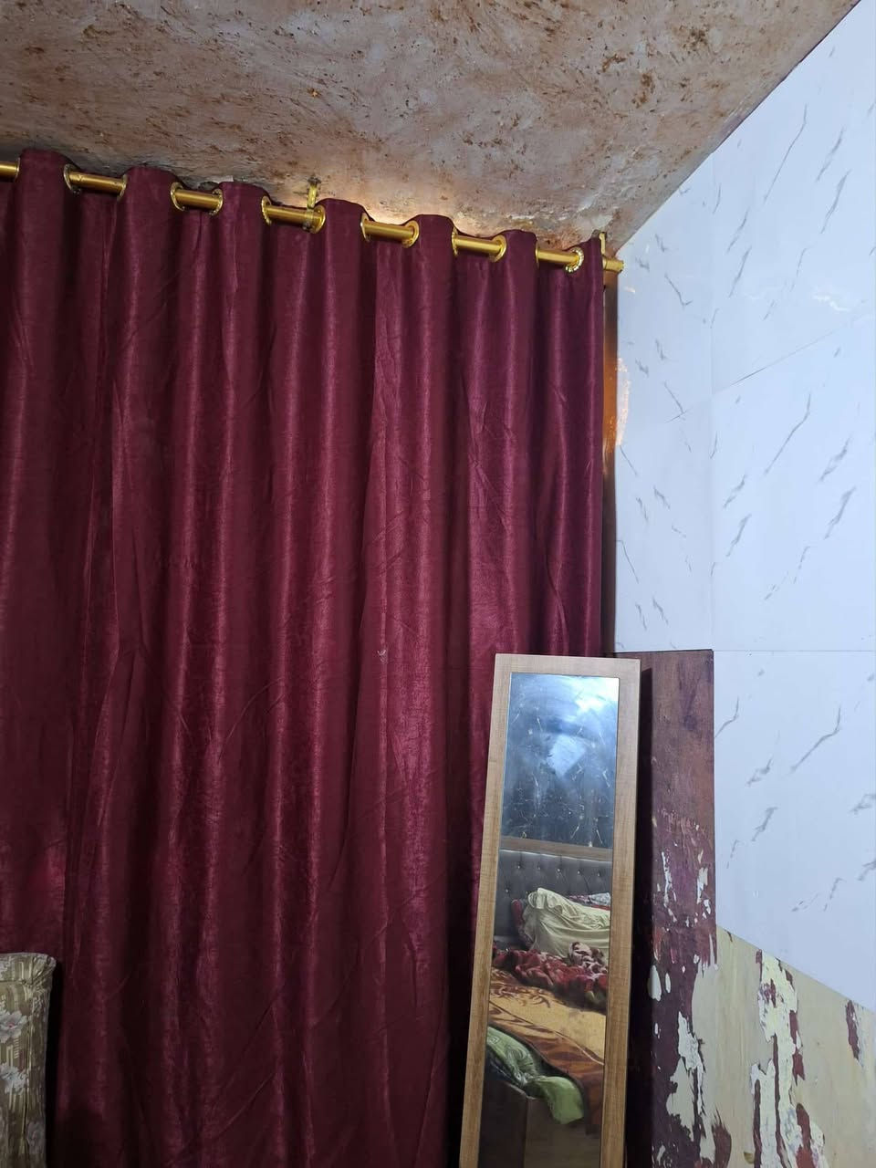 شقه للبيع مجمع القعقاع غرفتين وصاله كبيره وكراج خارجي عماره رباعيه رقم العمارة ارضيه  السعر 33 وبيها مجال رقم ***********
