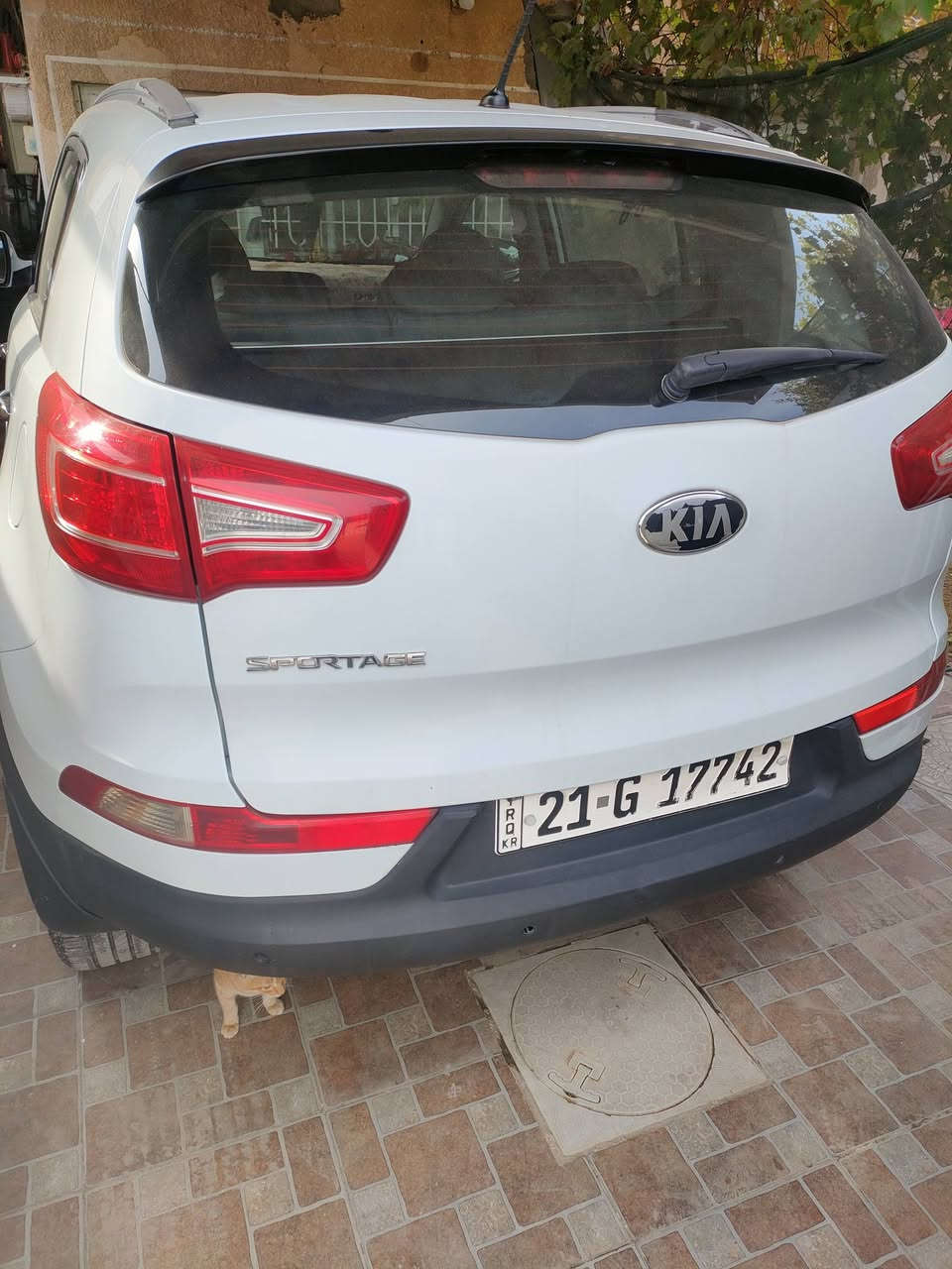 سبورتج 14 خليجي ابيض نص فول محرك 2000 دوش كير ومحرك مكفول بيها ضربه بالجنطه فقط صبغ قبغ الجنطه والباقي مكفول تحكمات ستيرن مري شفط اشاير بالمري شاشه كامره حساسات خلفيه ويل كب تدفئه وتبريد قماره حديد كير سته نمر لد امامي صدر جديد باتري جديد رقم سليمانيه الدولي الجديد السياره باسمي هزه جديده سنويه لعام 2028 تريد تحويل السعر المطلوب 141 وبيها مجال رقم الهاتف ***********
