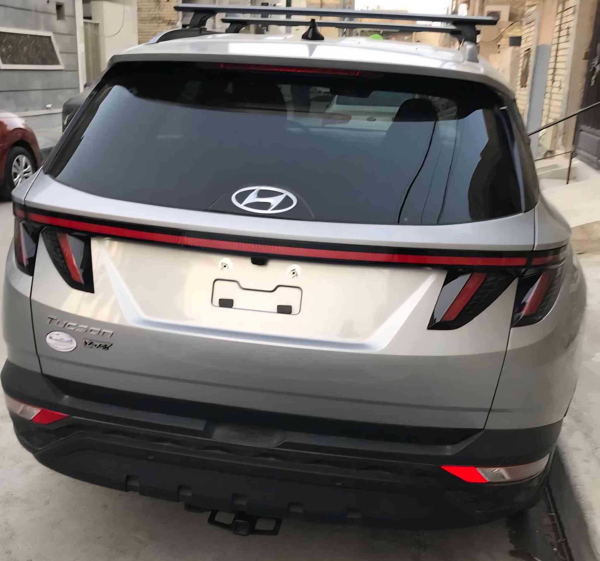 للبيع(فقط)  توسان فئة(X.R.T) فئه نادره  موديل2024وارد امريكي محرك 2500  فول عدة فتحة
موصفات لون سلفر 
تشغيل عن بعد 
بصمة 
انارة ترحيب عند قتراب
رادار امامي
رادار جانبي
رادار خلفي
توقف ذاتي عند قتراب 
تدفه كشنات 
مود درايف ايكول نورمال سبورت سمارت
تحكمات ستيرن و مثبت سرعة
تحديد مسار 
قيادة اليه 
مانع نزلاق 
مانع منحدرات، 
هاند بريك بصمة
قطعتين تبريد 
صندوق كهرباء
كشن سايق كهرباء 
 كشنات جلد ماشية6000 mi بحالة زيرو
سياره بل واقع بعد احله حادث موضح بالصورالبنيدصبغ فقط  .ايرباك استيرن عنوان بغداد/حي جميله للأستفسار اتصل على *********** محمد مندلاوي  (189)مع مجال جدا بسيط
ملاحظة سيارة بدون رقم دخول جديد(المنفيس بأسمي الشخصي)
