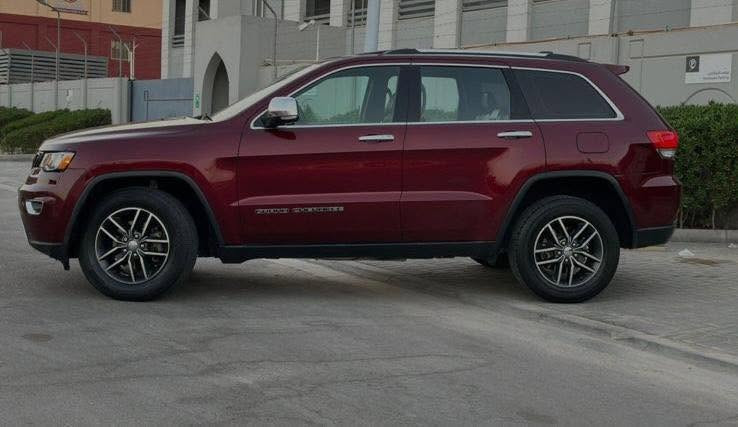 السلام عليكم 
 JEEP GRAND CHEROKEE, LAREDO (لمتد )

للبيع او مراوس حسب القناعة

جيب لاريدو وارد امريكي 

سلايد فول 

بصمة تشغيل 

كشنات كهرباء 

رادار نقطة عمياء تحديد مسار 

قطعتين تبريد 

لايت زينون عالي ناصي

شاشة وكامرة دوارة

سيارة ماشية.  70 الف كيلو

موديل 17

رقم بغداد الجديد هزه وفحص جديد بسمي

حادثه بنيد سطحي 

تخم تاير جديد *********** واتس أب 
*********** فقط اتصال 

مكان السيارة بعقوبه
