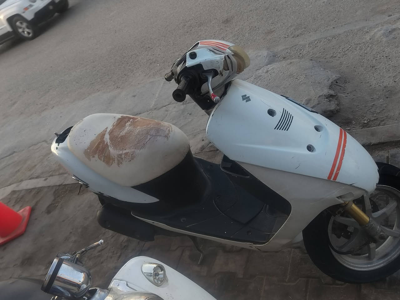 سلام عليكم سازوكي 12نضيفه شوفت عينك شغاله سلف وهندر مكينه هسه شاده صوته ناعم كربائيات شغال فقط لايت امامي واشاير محتركه كلوبات بيهن مكان ماجديه سعر 275وبيه مجال ***********
