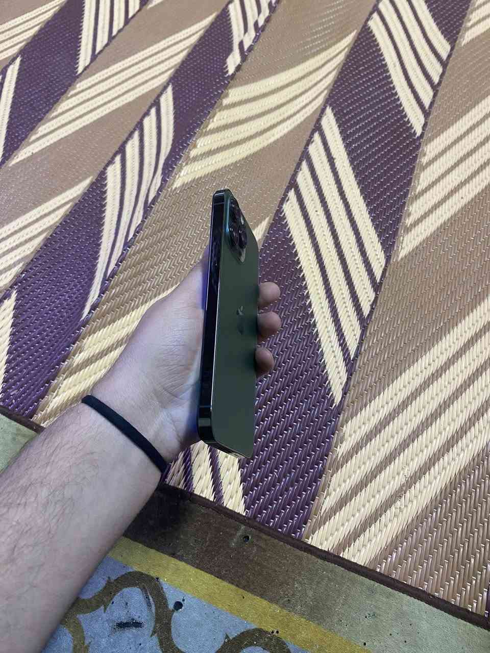 سلام عليكم
13 برو ماكس  
ذاكره 256 بطاريه 100مستبدل اصلي
الون الزيتوني. النضافه الف بلميه
كله شغال الجهاز بدون عطل او مشكله 
اتصال ✅سيمكرت✅فيس ايدي✅واي فاي✅
كامران كزاز ✅
بدون عطل او مشكله تجي تفحص ع راحتك
شاشه 3خيارات مستبدل  افضل نوعيه  
السعر 450وبيً مجال بسيط مع لزكه وكفر 
راسل واتساب وتدلل ***********عنًواني بغداد مدينه الصدر
