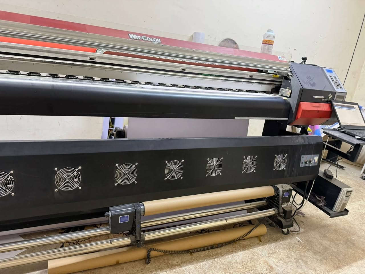 السلام عليكم
طابعة للبيع
دبل هيد i3200 ياباني
 سعرها 52 ورقة


**إذا كنت صاحب هذا الإعلان وتريد حذفه لأي سبب، رجاءا أرسل رسالة إلى الدعم الفني**