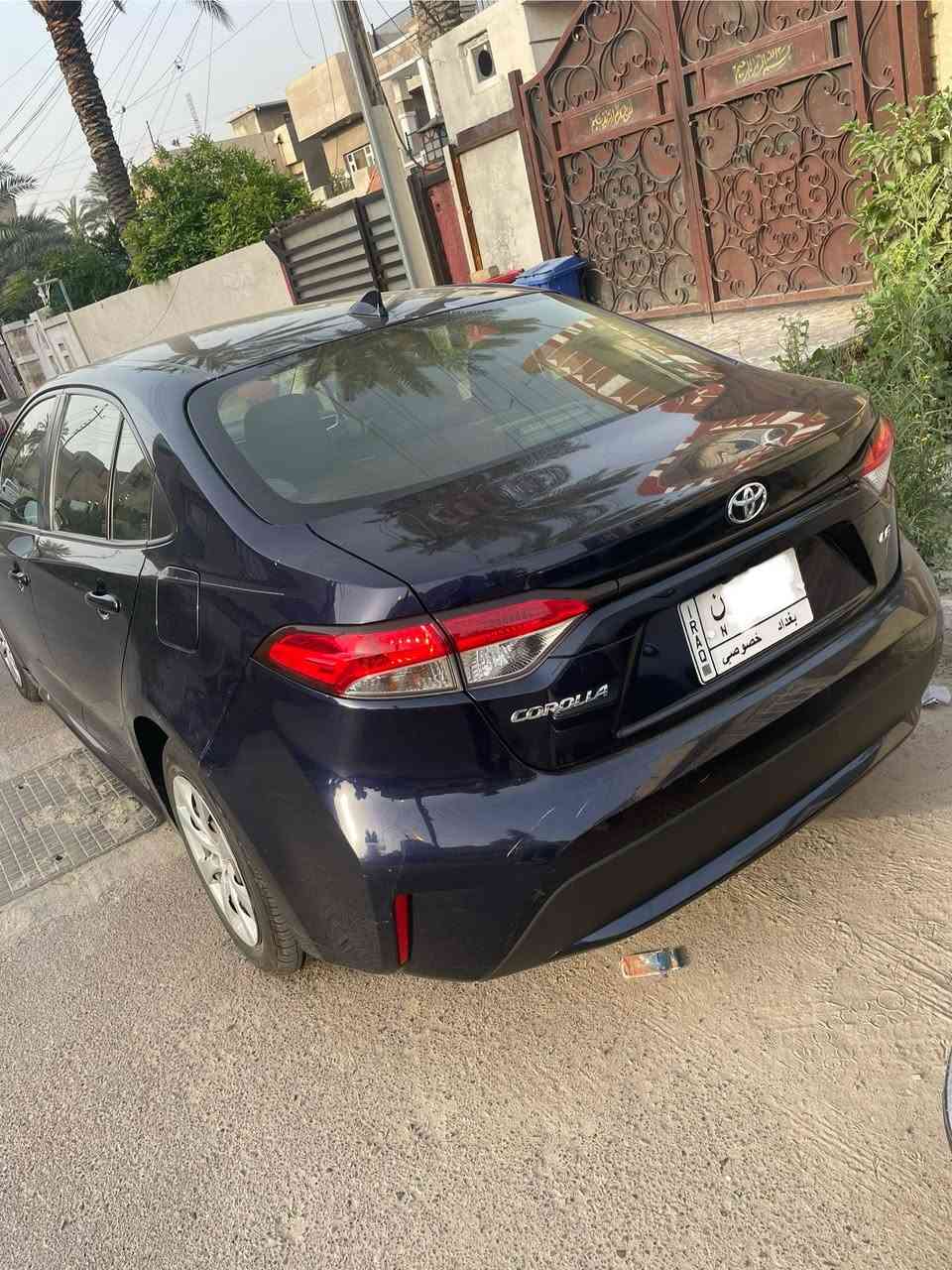 السلام عليكم
كورلا ٢٠٢٠ LE وارد امريكي للبيع اللون نيلي 
سيارة جاهزة من كلشي حادثها فقط البنيد مبدل ومصبوغ رقم بغداد بأسمي ماشية ٥٠ الف ميل للاستفسار *********** السعر ١٥٠ ورقة
