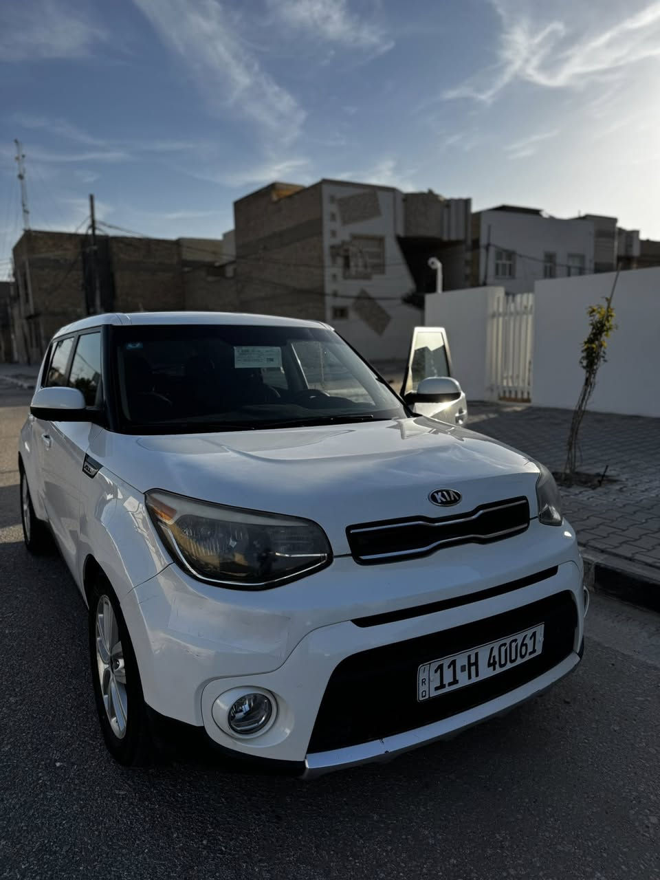 للمراوس بجارجر او جالنجر
صول 2018

محرك 2000

سياره جديده بمعنى الكلمه حادثه جاملغ وباب خلفي

رقم بغداد انكليزي بأسمي مداور وكاله ثاني يوم 

مكاني نجف 

***********
