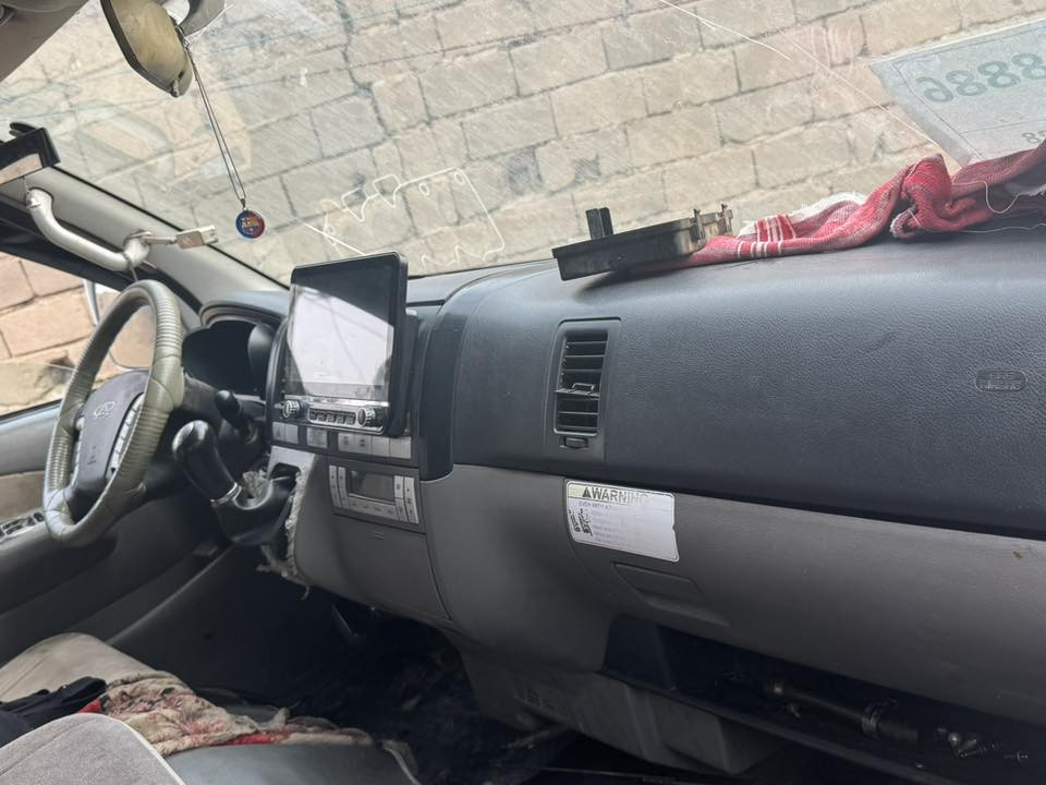 السلام عليكم سياره شيري عالي كفاله من الصبغ والضربه ما عده الطخه شبر موضحه بل صوره
سياره رقم نجف دولي طالع مصفر  تحويله ثاني يوم بل بصره 
مكينته بلاديه 
سياره بيه بكن  ابيع كايمم محرك
السعر 110 وبيه مجال 
العنوان البصره حي الجامعه 
سياره كامله من الدعاميه لدعاميه وكافه الرسميات 
الاستفسار عله الرقم : 
***********
