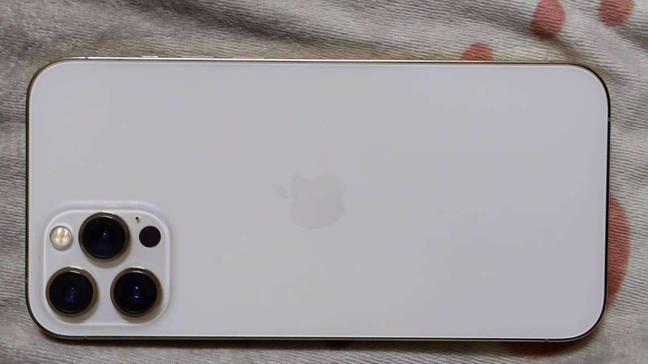 ايفون 12 برو مكس ذكره 128 دبل سيم شرط وتر ممفتوح  بطارية 80 الاتصال عله رقم ***********
