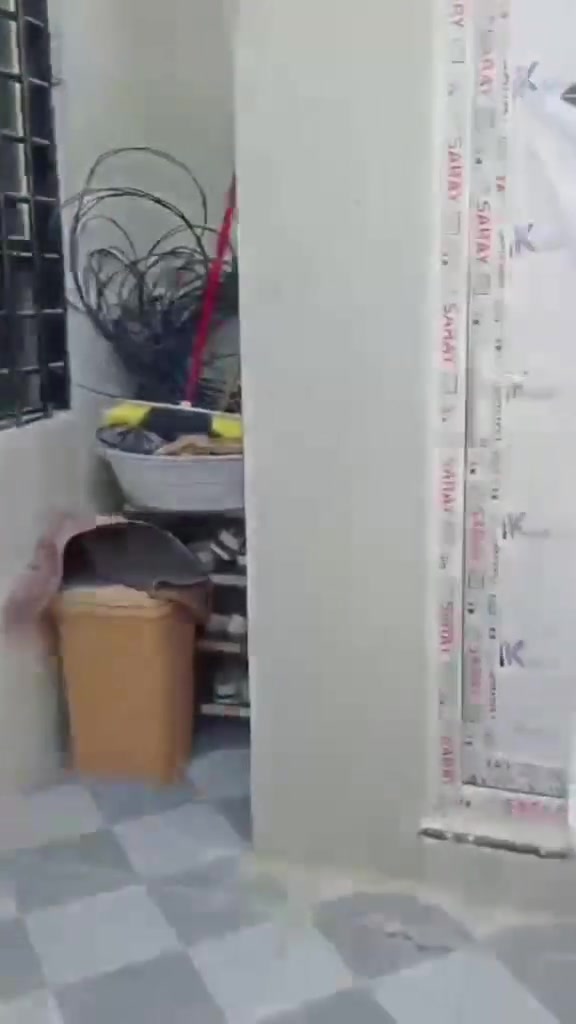 🏡 للبيع – بيت بناء جديد في كربلاء المقدسة

- المساحة: 100 م²
- الحالة: بناء جديد
- الدفع: أقساط
- الموقع: كربلاء المقدسة، قريب من شارع حولي أبو مهدي المهندس، وقريب من شارع سيد إسماعيل.

💰 السعر: مذكور في نهاية الفيديو.

📞 للاستفسار والتفاصيل أكثر:

- اتصال أو واتساب: ***********
- اتصال: ***********

#بيع_عقارات_كربلاء
#أراضي_كربلاء
#شقق_كربلاء
#فرص_عقارية_كربلاء
#استثمار_كربلاء

