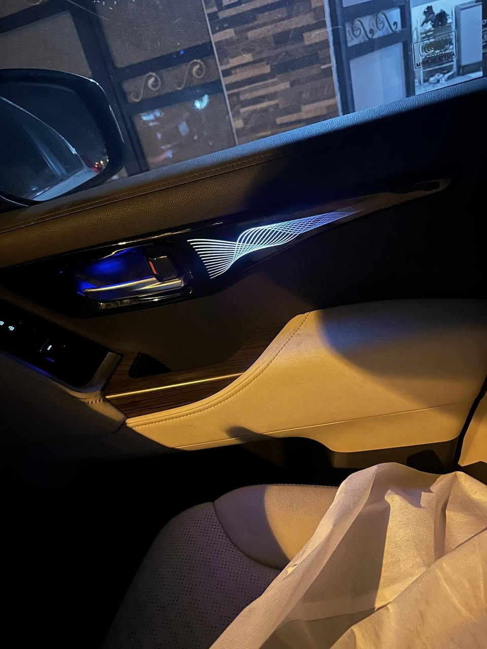 ‎ لاندكروز 2025VX تون تيربو .LIMITED S
ســاز ضمان 

‎رادار امامي 

‎3 شاشات تطبيق   

‎مري شفط كهرباء 

‎شاحن لاسلكي   

‎8 ايرباك  

‎ثلاجة 

‎تدفئة تبريد قطعتين 

‎حساس امامي و خلفي 

مرقم بصرة 

‎اضاءة داخليه محيطية متغيره الألوان 

‎دبل كامرة في المراية الداخليه 

‎عداد ديجتال 

‎ضمان 3 سنوات او 100 الف كم 

العداد ٢٦٥٠ الاف 

السعر. ١٣٥ بي مجال 

‎ العنوان :

بصره

‎ للاستفسار أكثر يرجى الاتصال بالأرقام التالية :

***********
